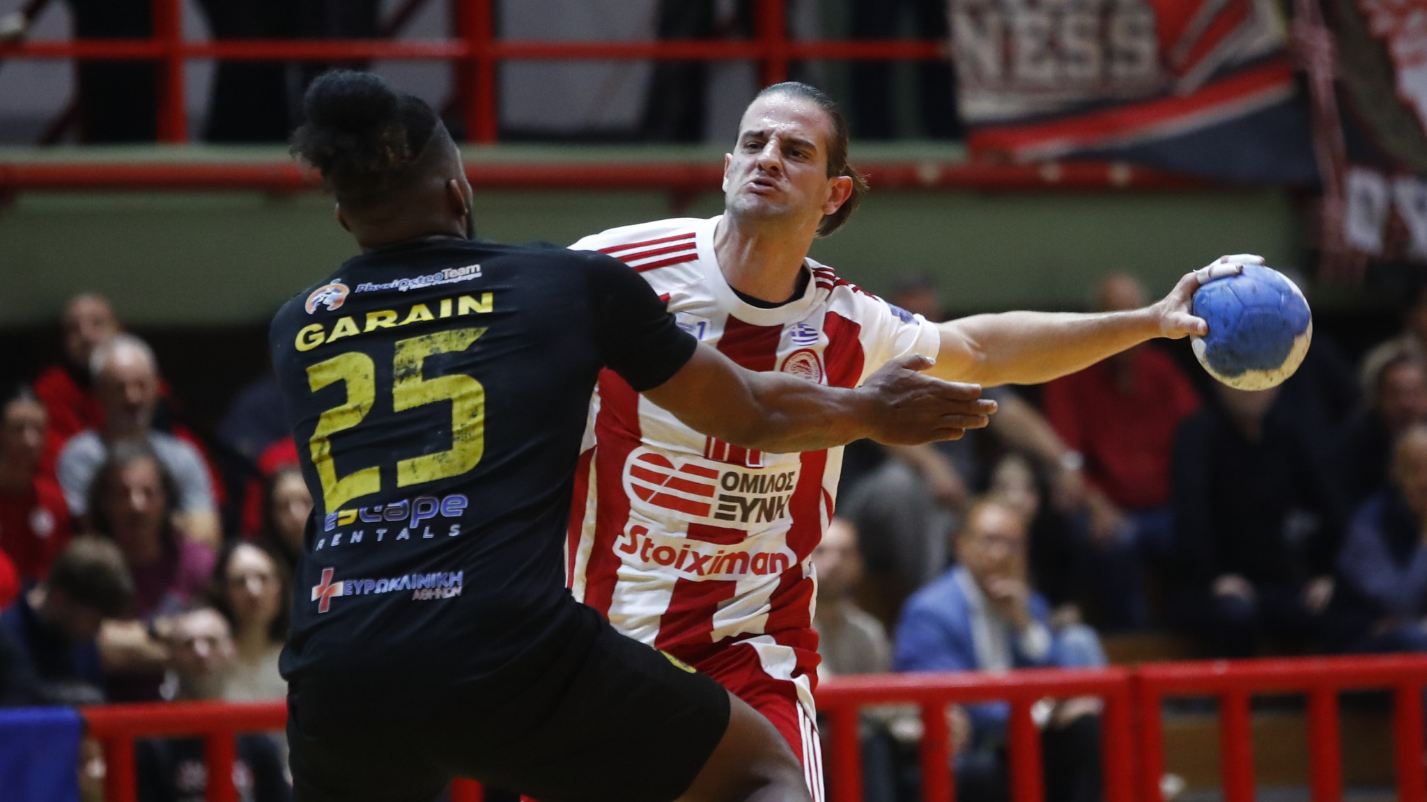 Live: ΑΕΚ - Ολυμπιακός για τον δεύτερο τελικό της Handball Premier