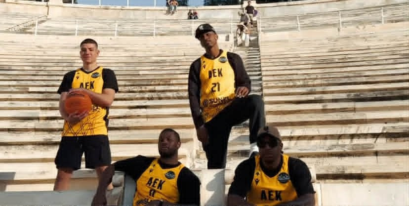 Στα άδυτα μιας φωτογράφισης: Έτσι η ΑΕΚ πήγε στο Καλλιμάρμαρο