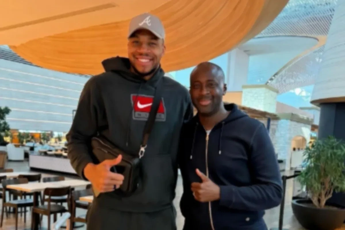 Συνάντηση... γιγάντων - Αντετοκούνμπο και Τουρέ συναντήθηκαν: «Ο φίλος μου ο Γιάννης...»