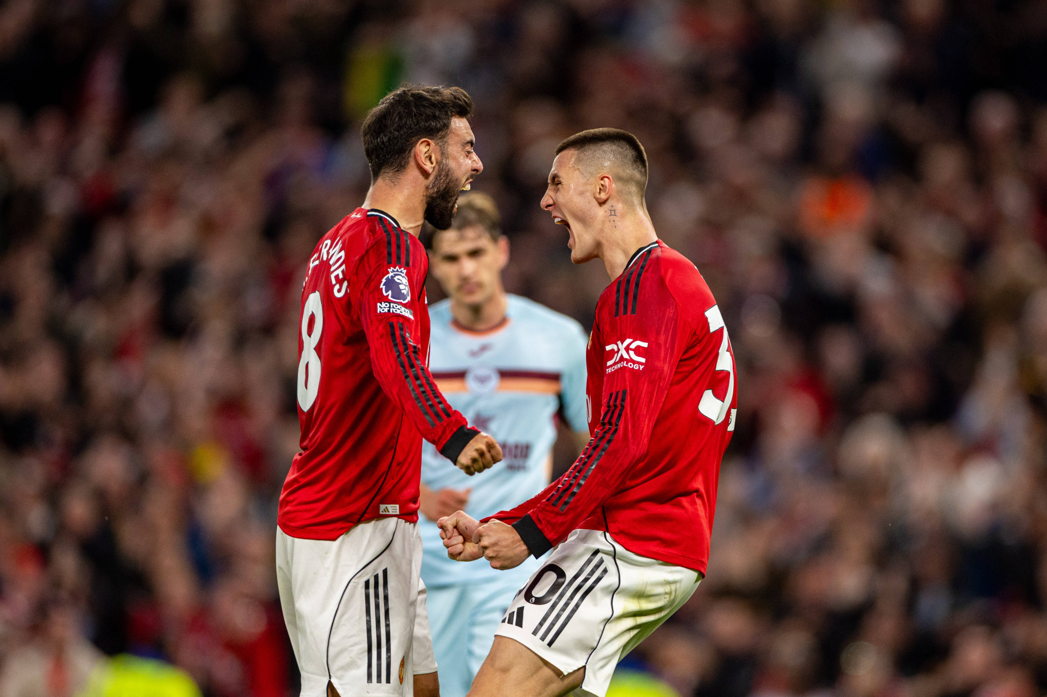 «Αγκαλιά» με την επιστροφή στο Champions League η Μάντσεστερ Γιουνάιτεντ, «καθάρισε» την Μπρέντφορντ