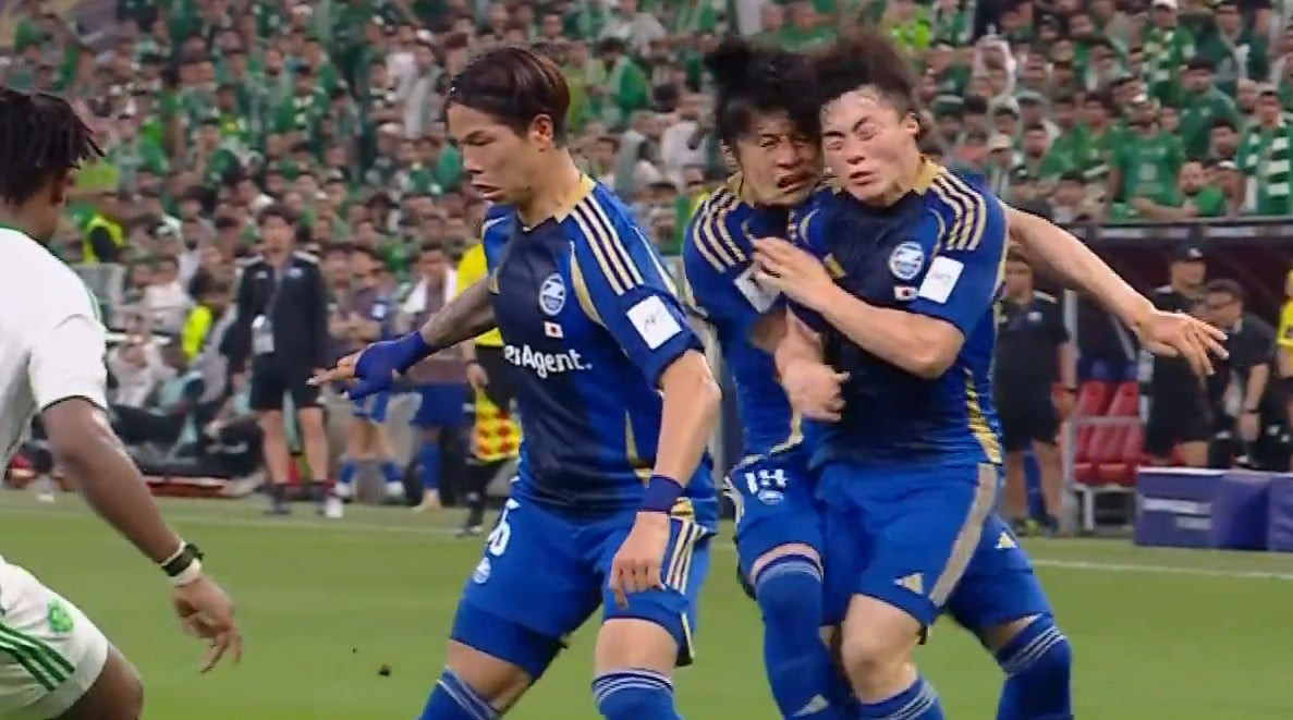 Όλα λάθος: Η χειρότερη κομπίνα κόρνερ στην ιστορία είναι γεγονός και προκάλεσε... καραμπόλα (video)