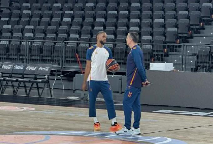 Πεντάλεπτο «μάθημα» του Μαρτίνεθ στον Μοντέρο (video)