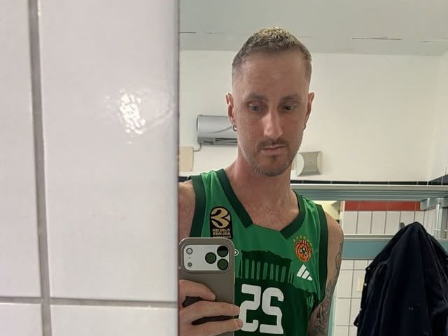 Στηρίζει Παναθηναϊκό ο Πολονάρα - Έκανε ανάρτηση φορώντας τη φανέλα του Κέντρικ Ναν