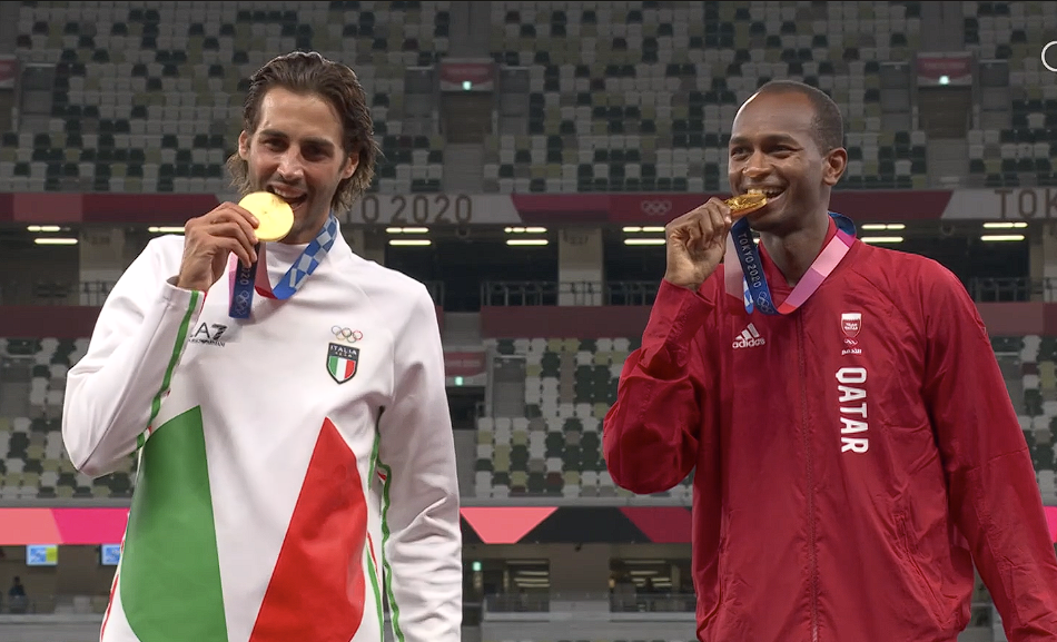 To παρασκήνιο μιας εμβληματικής φωτογραφίας - Όταν Μπαρσίμ και Ταμπέρι «μοιράστηκαν» το χρυσό μετάλλιο