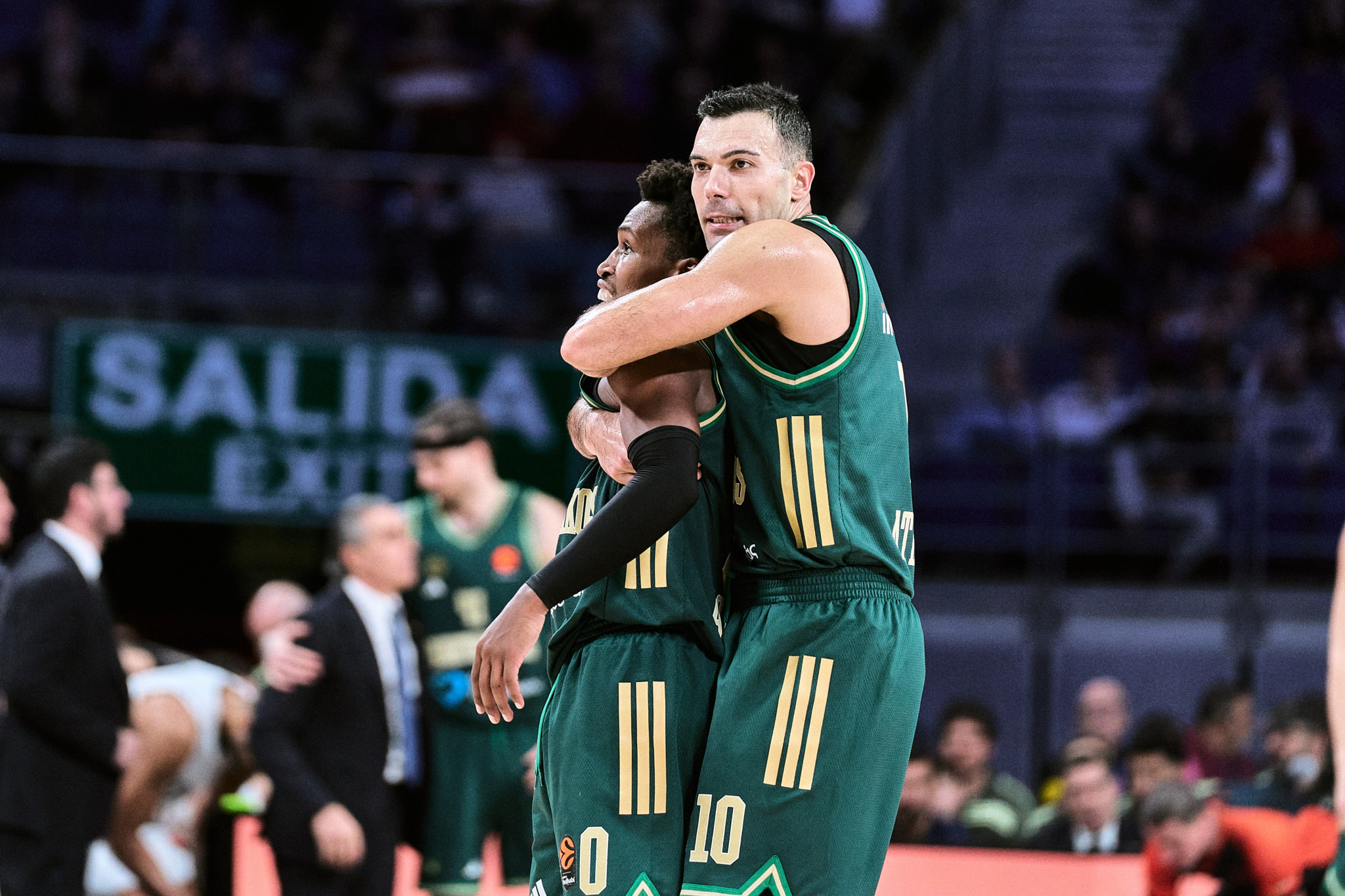 Με το μυαλό του Σλούκα... επί δώδεκα