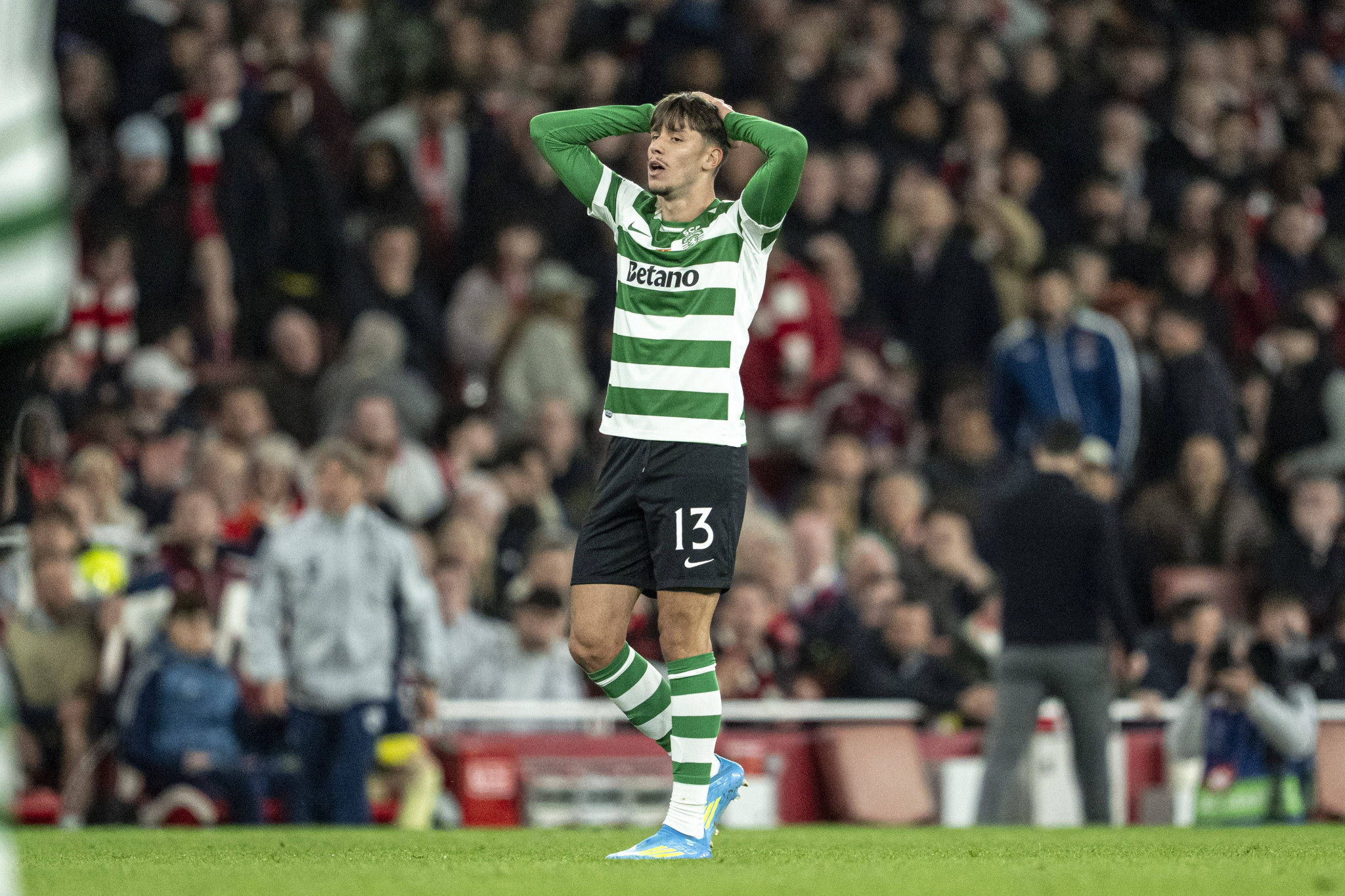 Άξια της μοίρας της η Σπόρτινγκ, «αυτοκτόνησε» κόντρα στην ουραγό Τοντέλα - Βασικός ο Βαγιαννίδης