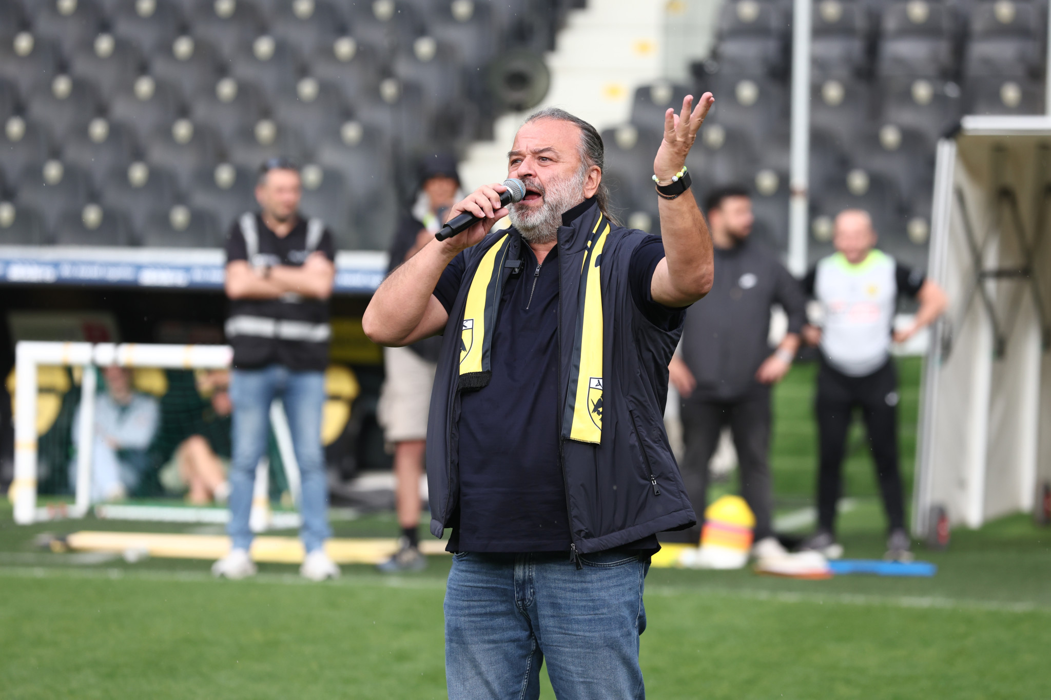 Ηλιόπουλος: «Η ομαδάρα της ΑΕΚ πήρε πρωτάθλημα κόντρα στη ντροπή και τη λάσπη»