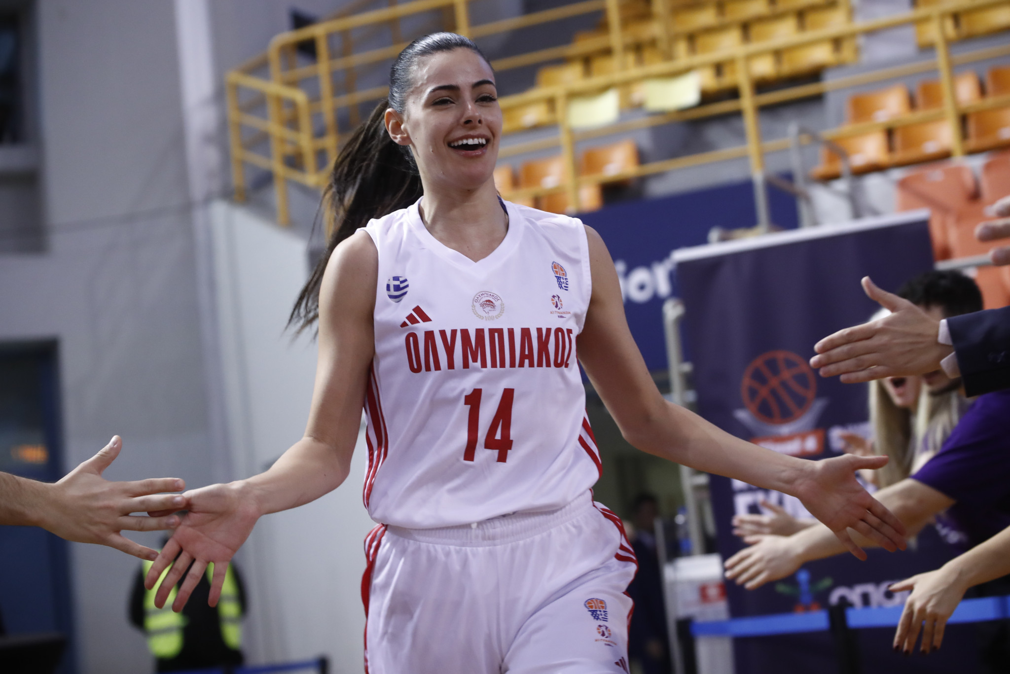 Η Ρένια Καρλάφτη ανανέωσε το συμβόλαιό της με τον Ολυμπιακό