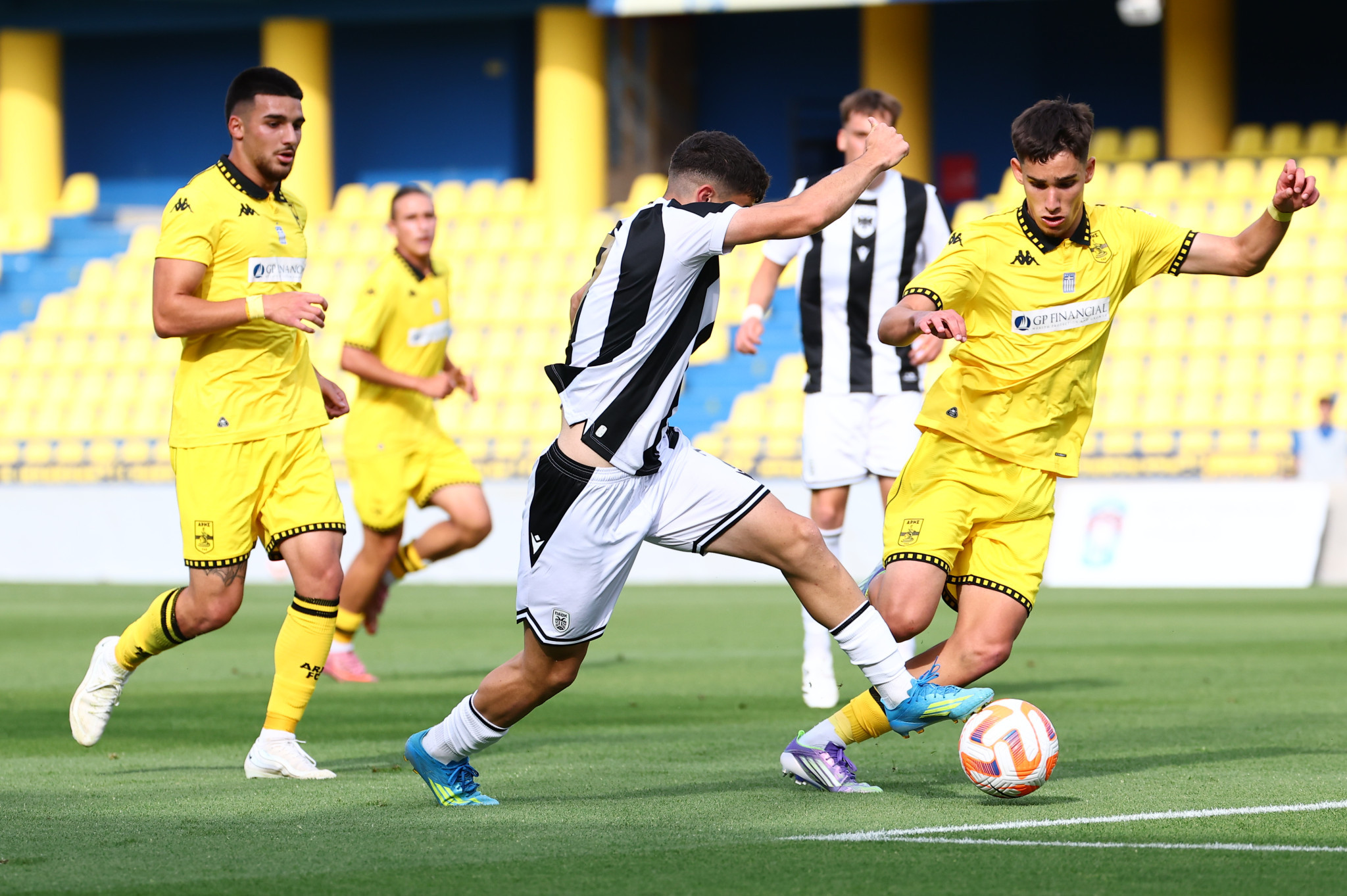 Live Streaming: ΠΑΟΚ - Άρης στον τελικό Κυπέλλου Super League Κ19