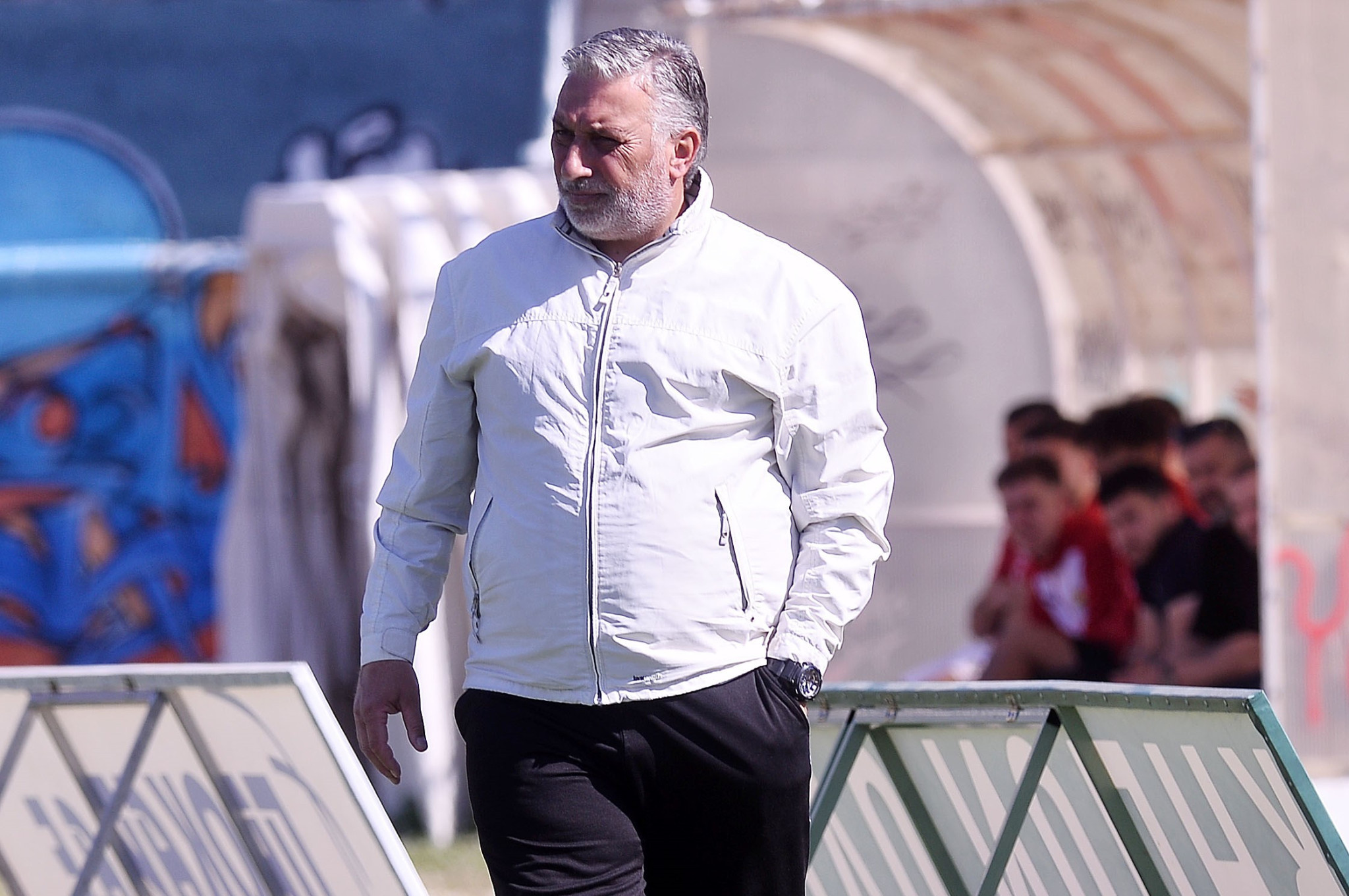 Ο Έλληνας προπονητής που έχει αλλάξει 16 ομάδες σε 12 χρόνια!
