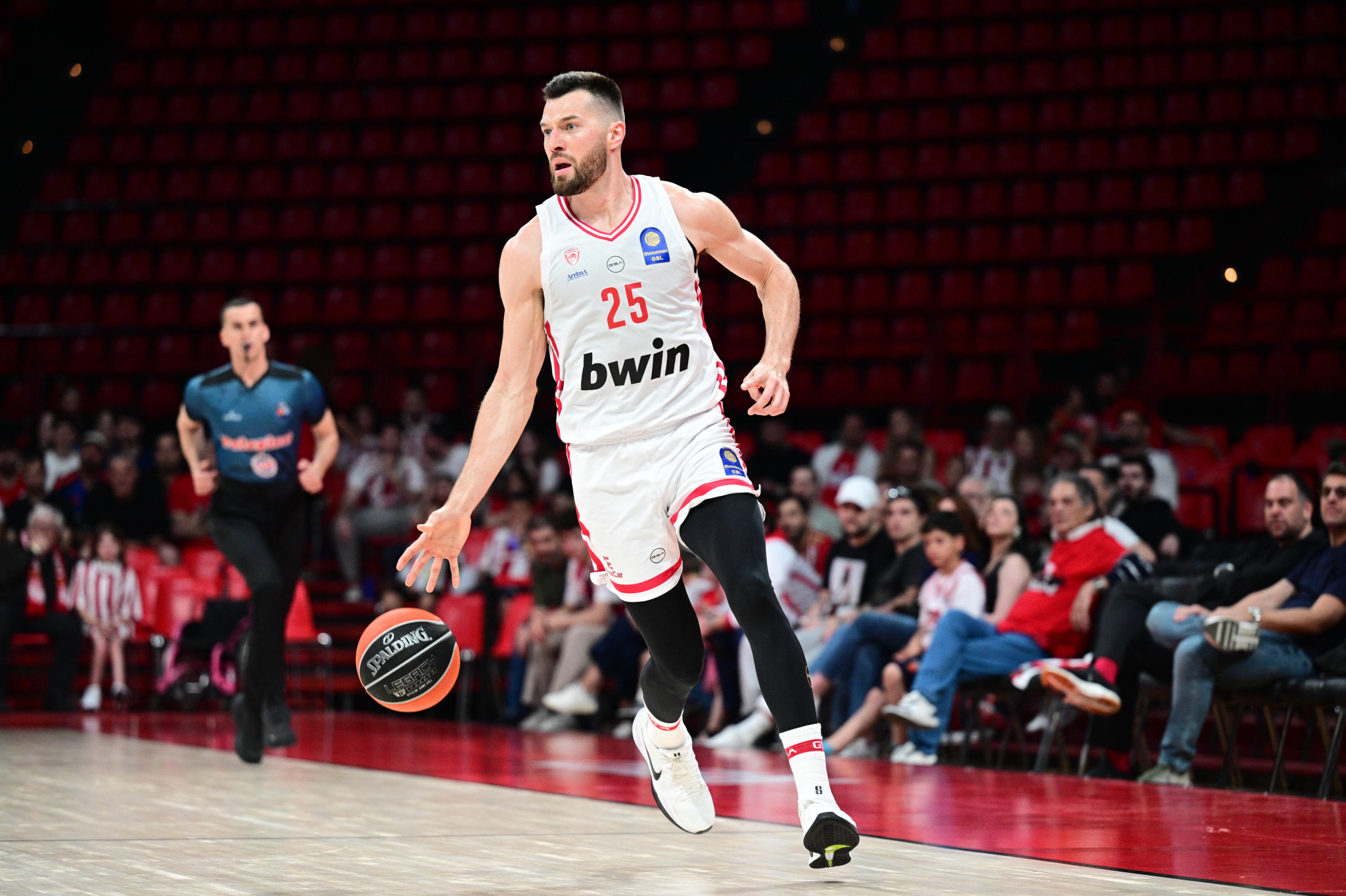 Ξεκινά η κυκλοφορία των εισιτηρίων για το Game 1 των ημιτελικών του Ολυμπιακού κόντρα στην ΑΕΚ