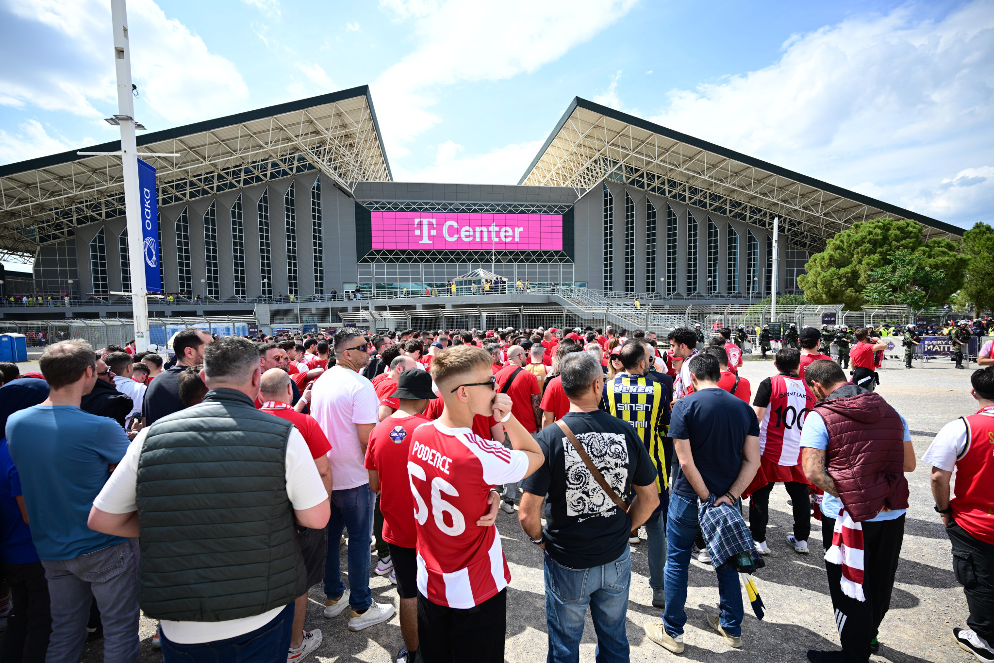 Final Four: Μία σύλληψη και 7 προσαγωγές έξω από το Telekom Center