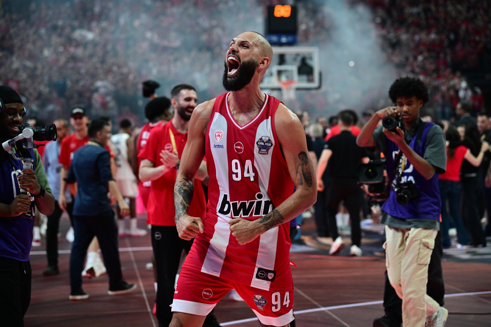 Ξέσπασμα Φουρνιέ: Ο Ολυμπιακός πήρε την EuroLeague και ο Γάλλος έβγαλε την κραυγή του πρωταθλητή!