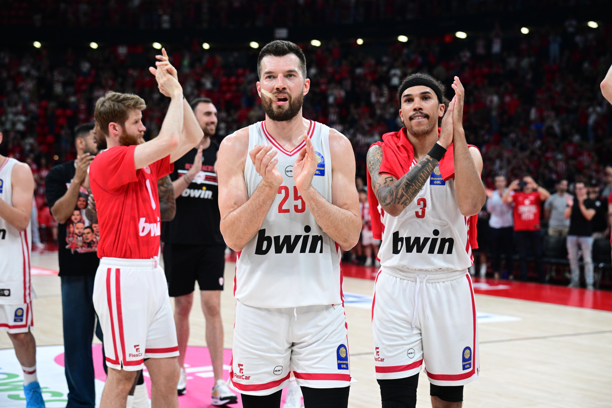 Πίτερς: «Κερδίσαμε την EuroLeague και κανείς δεν μπορεί να μας το πάρει αυτό»