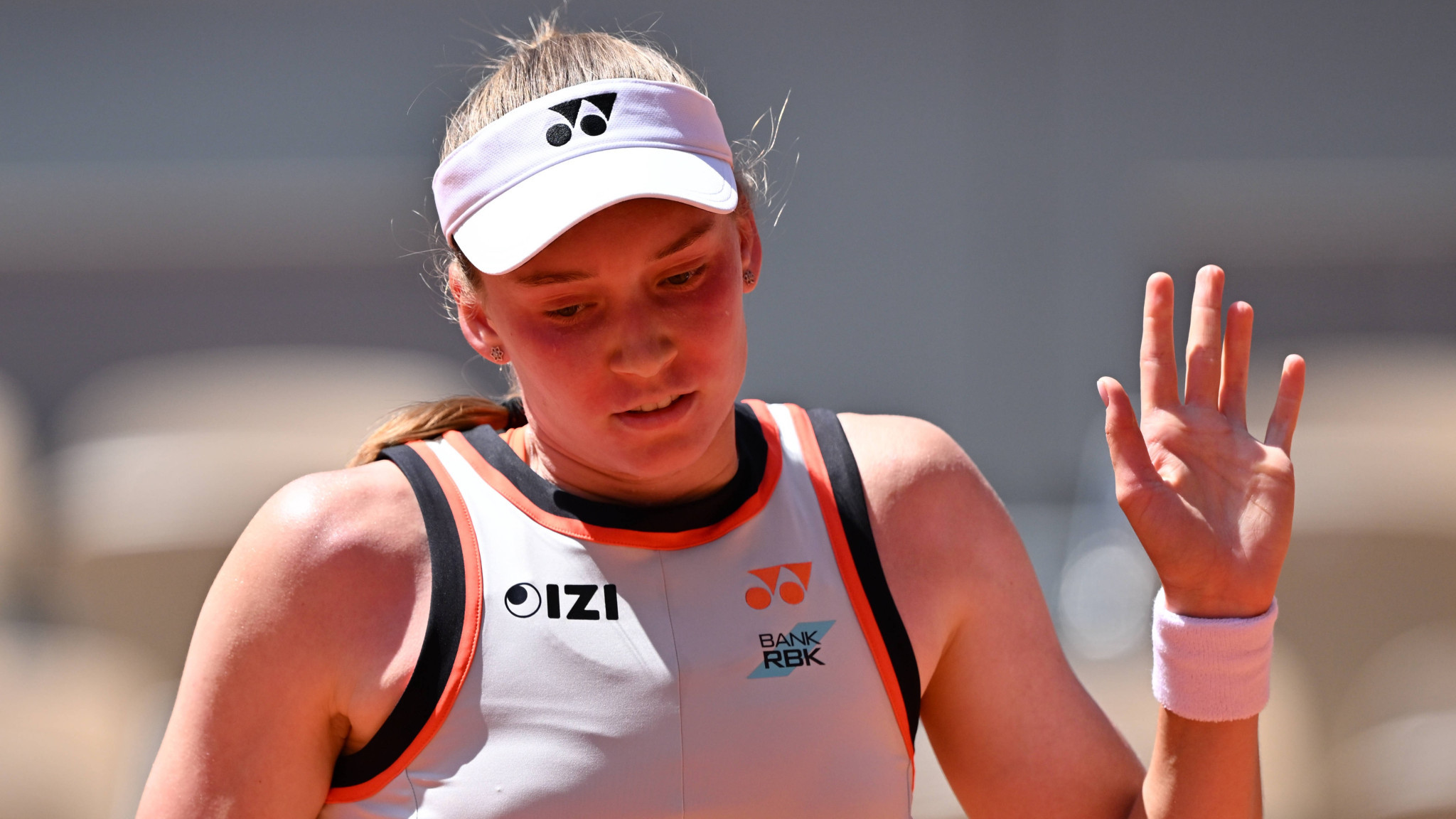 Η Ριμπάκινα αποχαιρέτησε νωρίς το Roland Garros