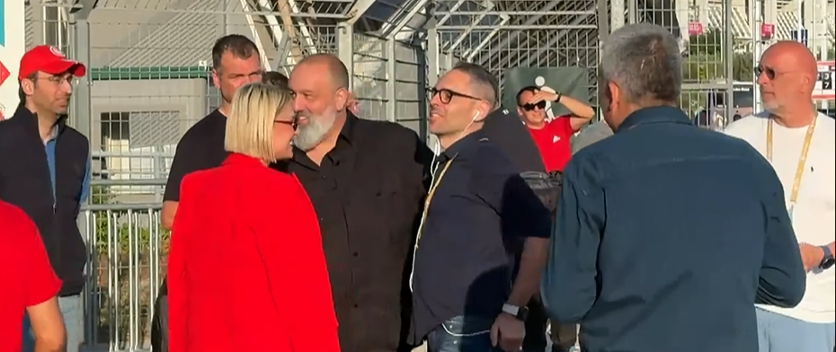Ο Κώστας Καραπαπάς βρίσκεται ξανά στο ΟΑΚΑ - Θα δει από κοντά τον τελικό της EuroLegue (video)