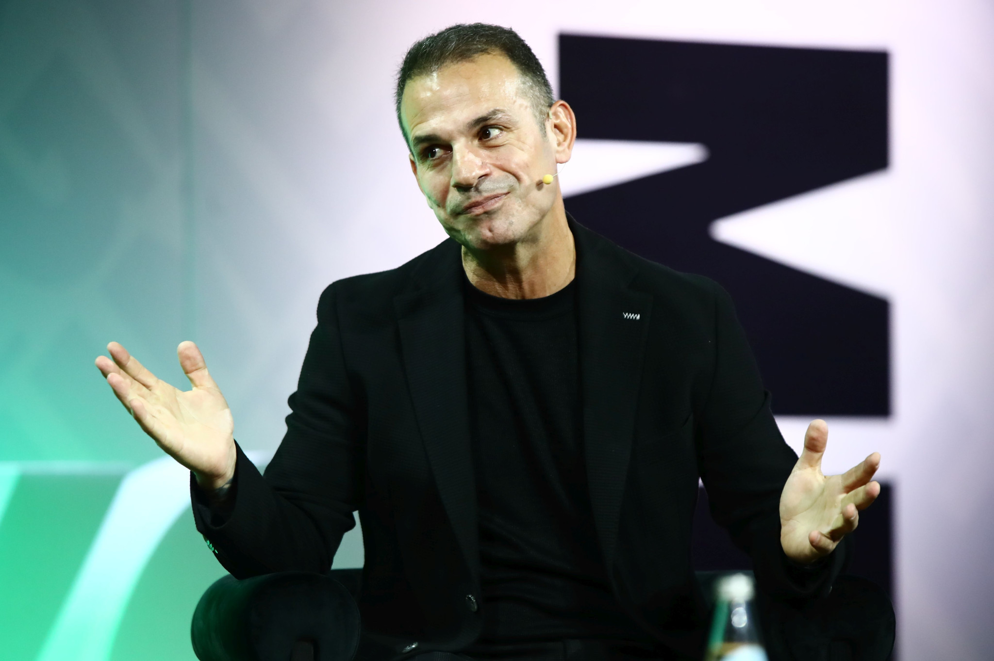 Ντέμης Νικολαΐδης: «Το μόνο που μου έλειψε ήταν να παίξω ένα τελευταίο ματς με την ΑΕΚ» (video)
