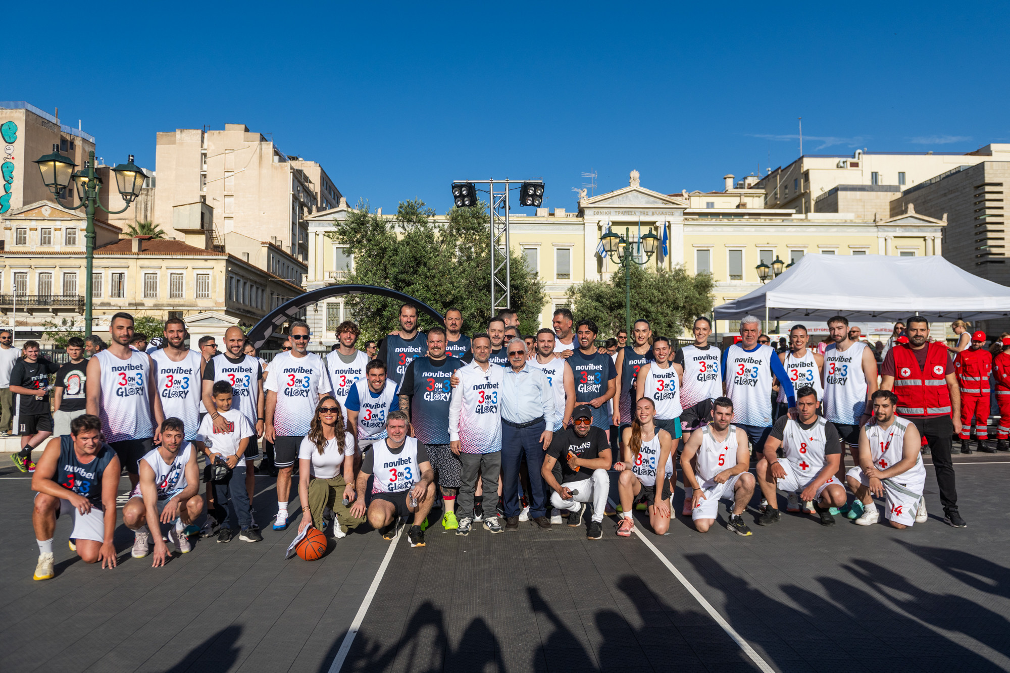 Κάθε Καλάθι Μετράει: Το Giant Heart της Novibet στηρίζει το έργο του Ελληνικού Ερυθρού Σταυρού