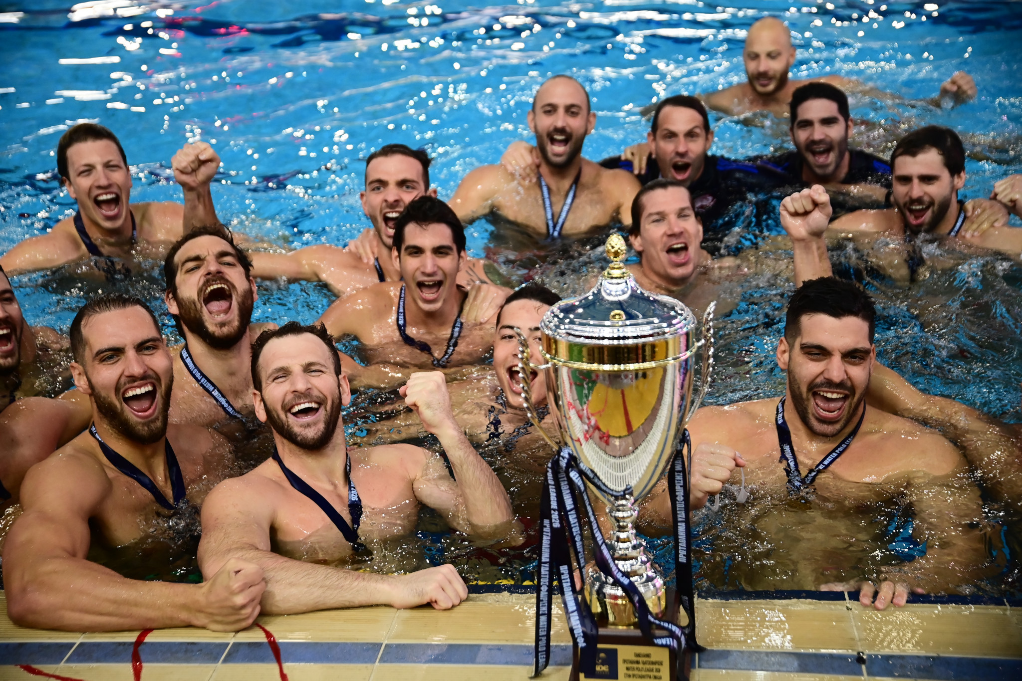 Η απονομή του Πρωταθλήματος Ελλάδας στον Ολυμπιακό (video)