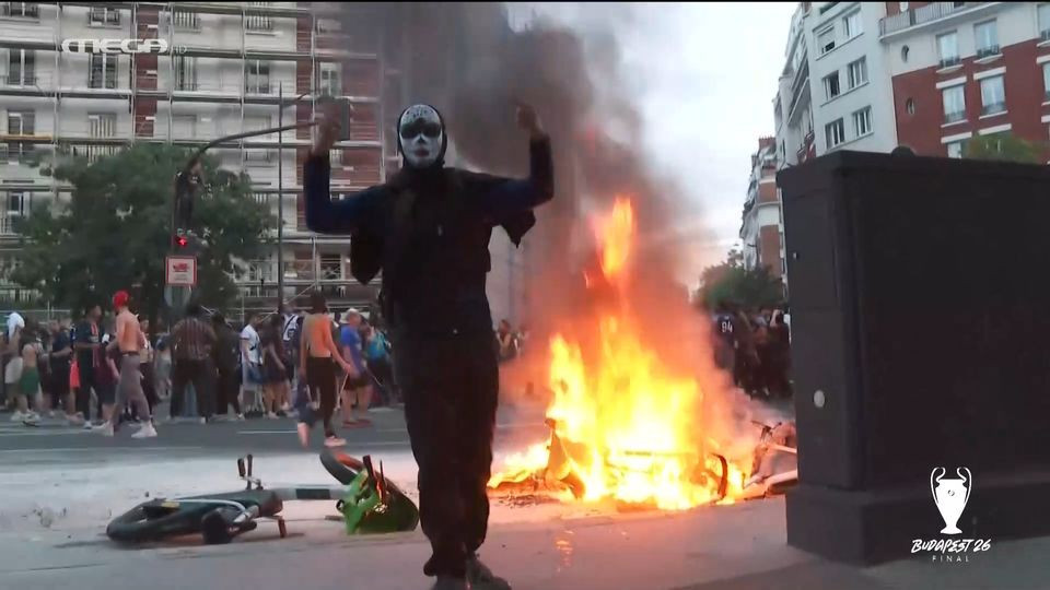 Εικόνες πολέμου στο Παρίσι μετά τον τελικό του Champions League - Συγκρούσεις με την αστυνομία, 283 προσαγωγές (video)