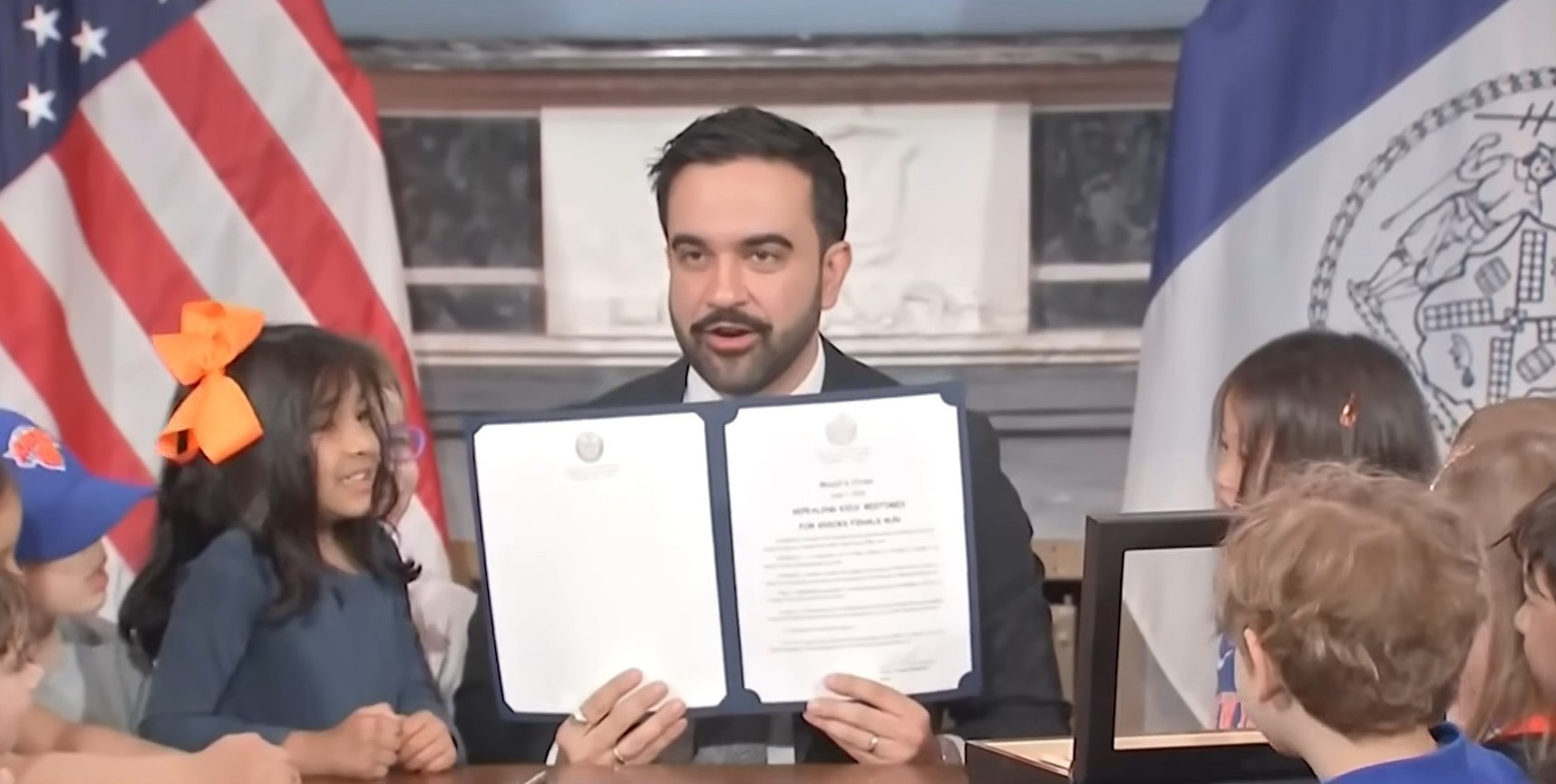 Ο Δήμαρχος της Νέας Υόρκης υπέγραψε διάταγμα για να μπορούν τα παιδιά να δουν τους τελικούς του ΝΒΑ