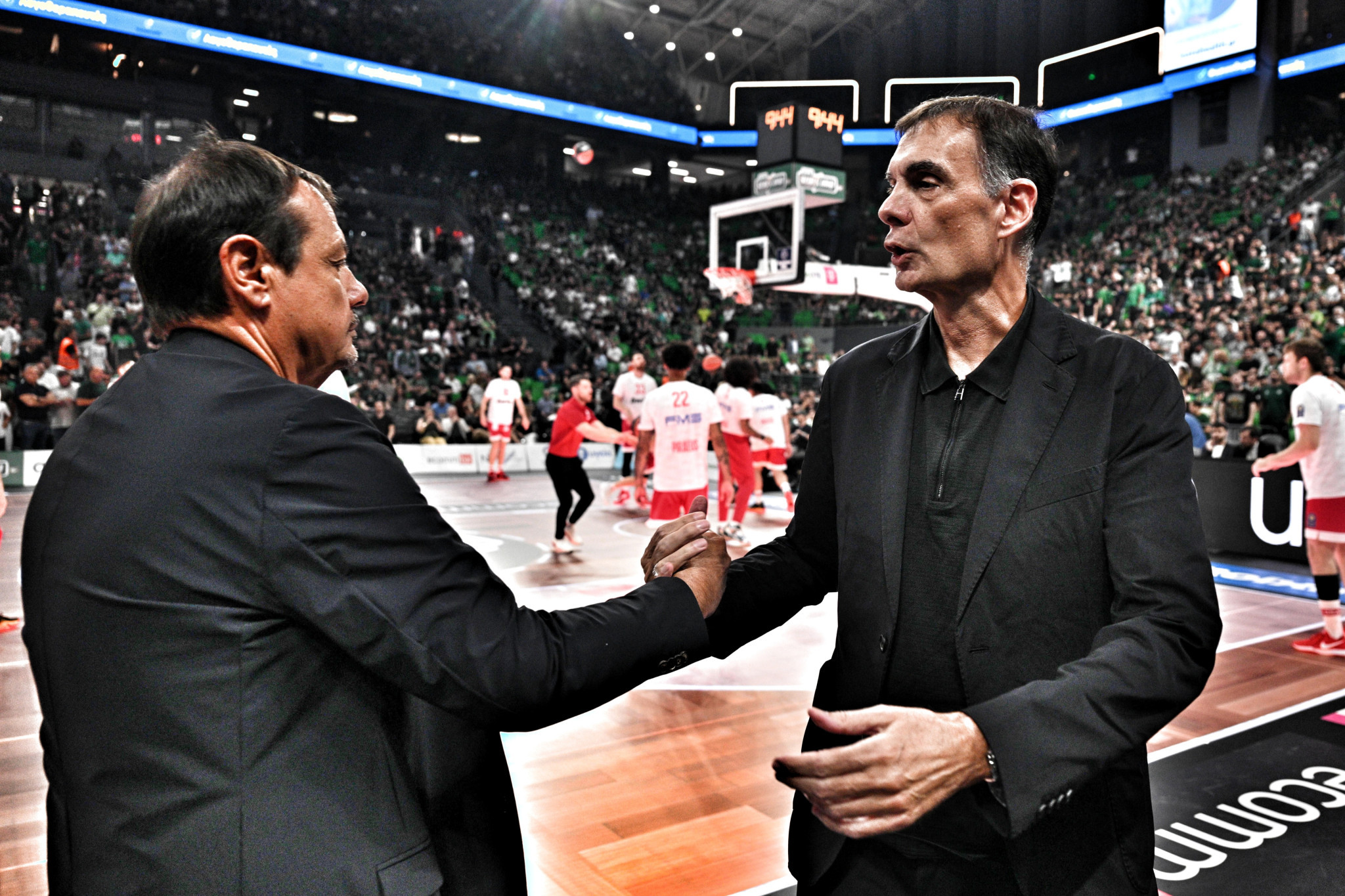 Έτσι έζησαν το Game 4 οι Αταμάν και Μπαρτζώκας - Η αγωνία και οι αντιδράσεις τους (photos)