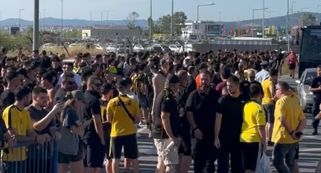 Έφτασε στο «Μακεδονία» η μηχανοκίνητη πορεία των φίλων του Άρη για την υποδοχή στον Σπανούλη (video)