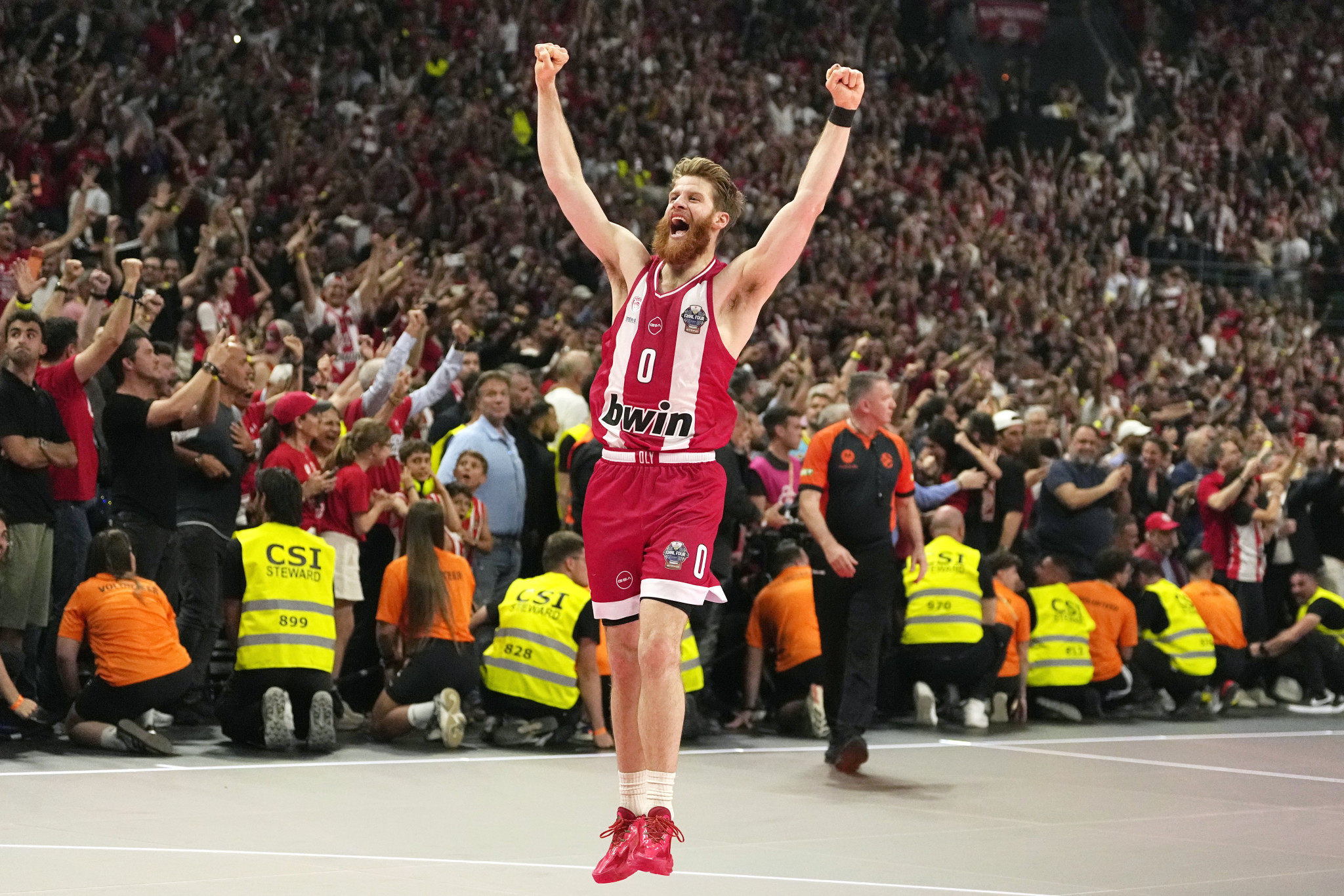 Γουόκαπ: «Θέλω back to back και Triple Crown με τον Ολυμπιακό»