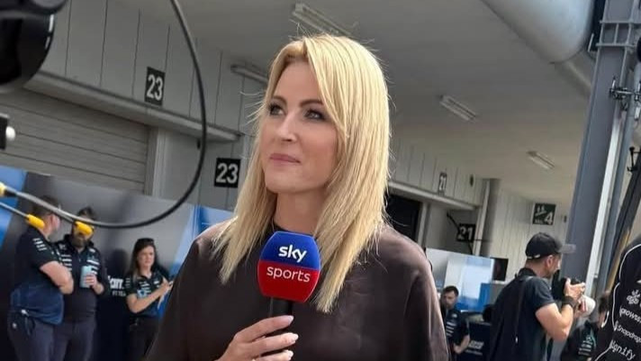«Να μην μπορέσεις να κάνεις παιδιά»: Η τρομακτική κακοποίηση που δέχθηκε ρεπόρτερ για μία ερώτηση