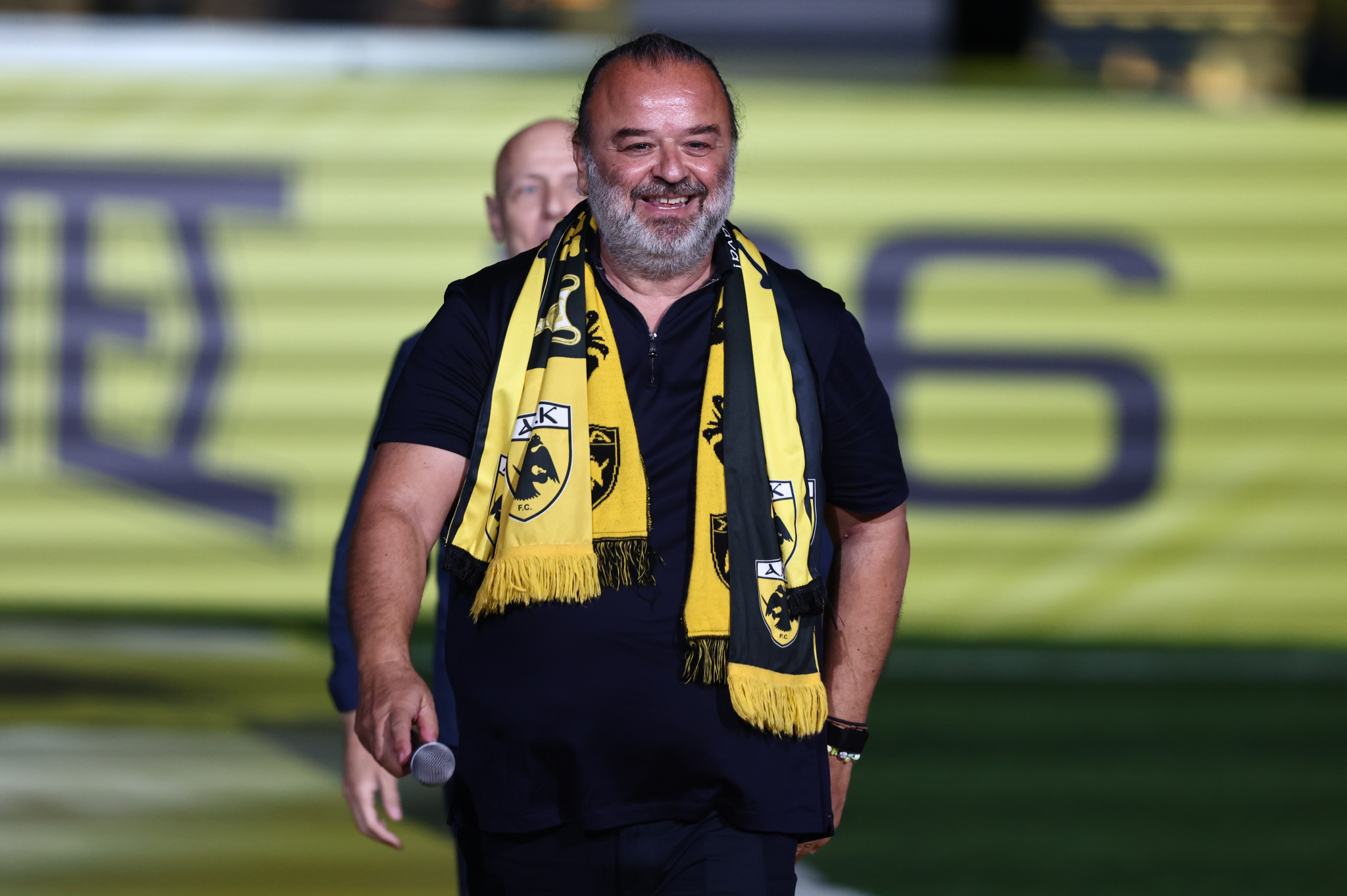 Ο Ηλιόπουλος ακούει, βλέπει και πράττει