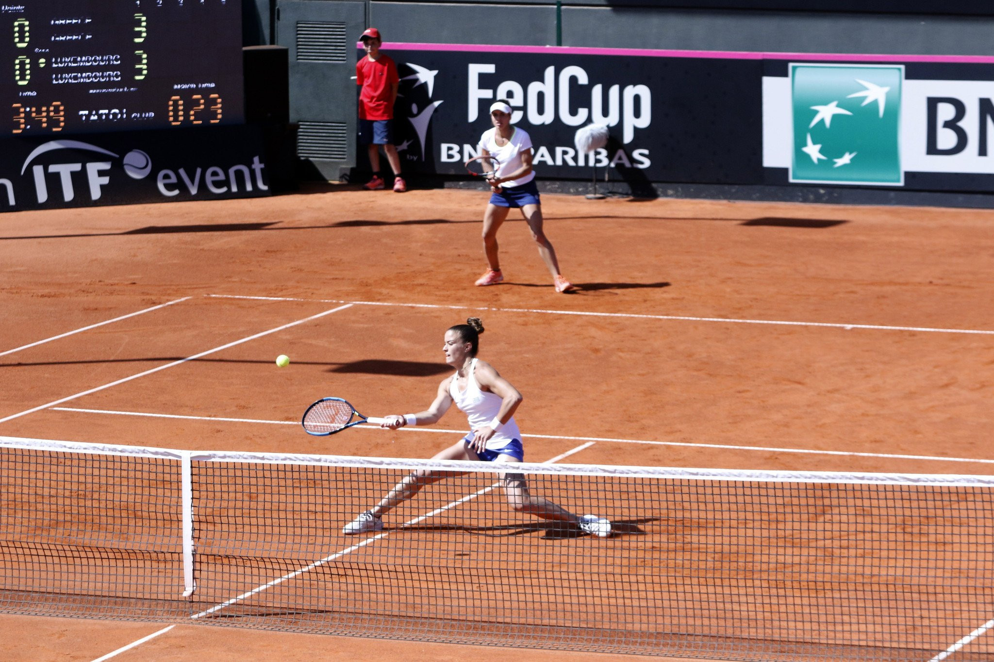 Νίκη για τη Σάκκαρη και στο διπλό με τις Κις στη Μαδρίτη