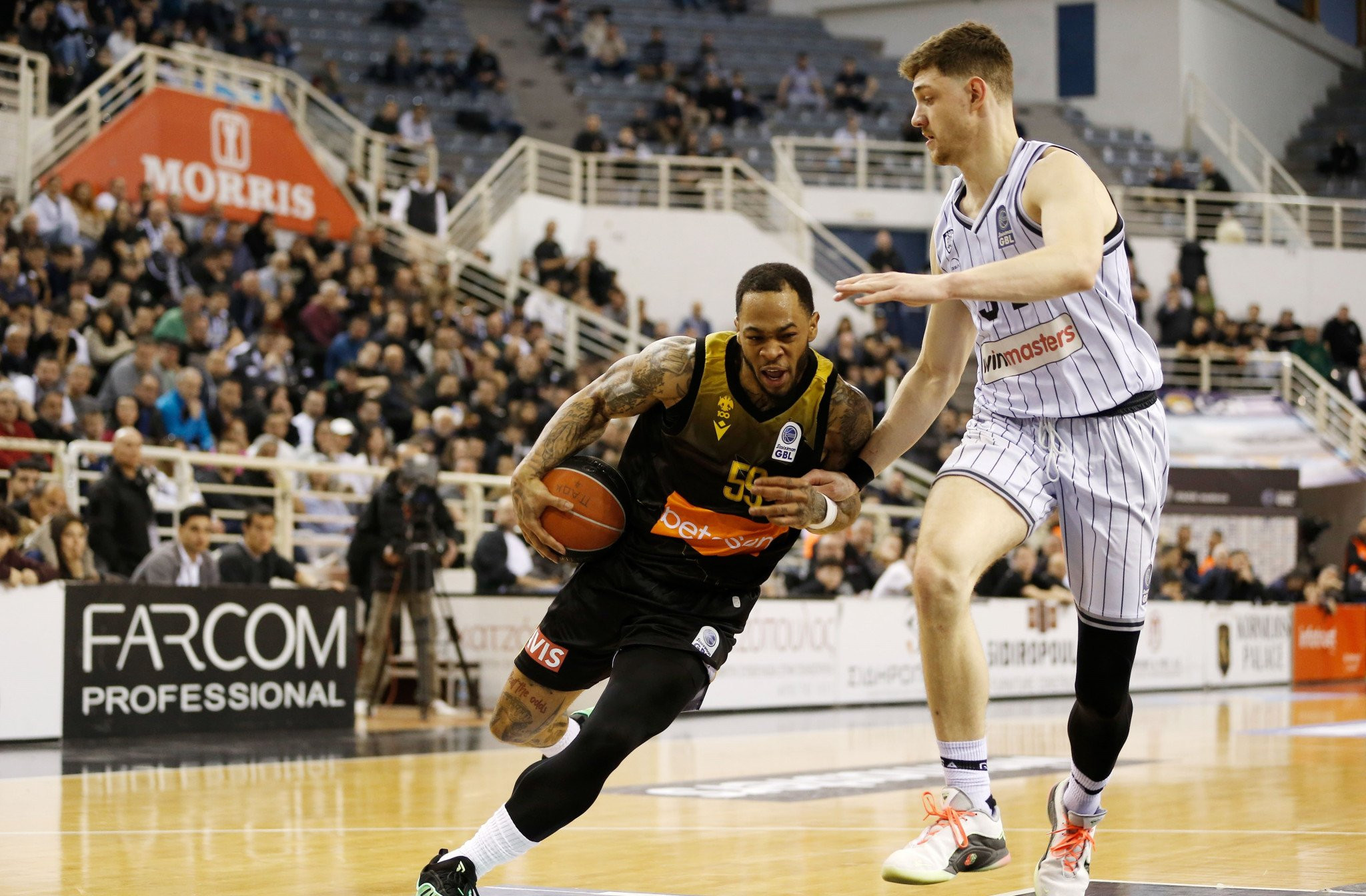 Με Τάκερ η ΑΕΚ κόντρα στον Ολυμπιακό