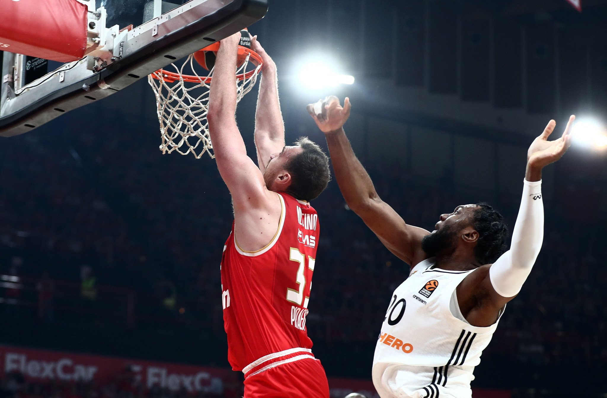 Όλα δείχνουν… Ολυμπιακό στο Αμπου Ντάμπι: Η Ρεάλ 5 φορές το προσπάθησε, μία γύρισε από 2-0