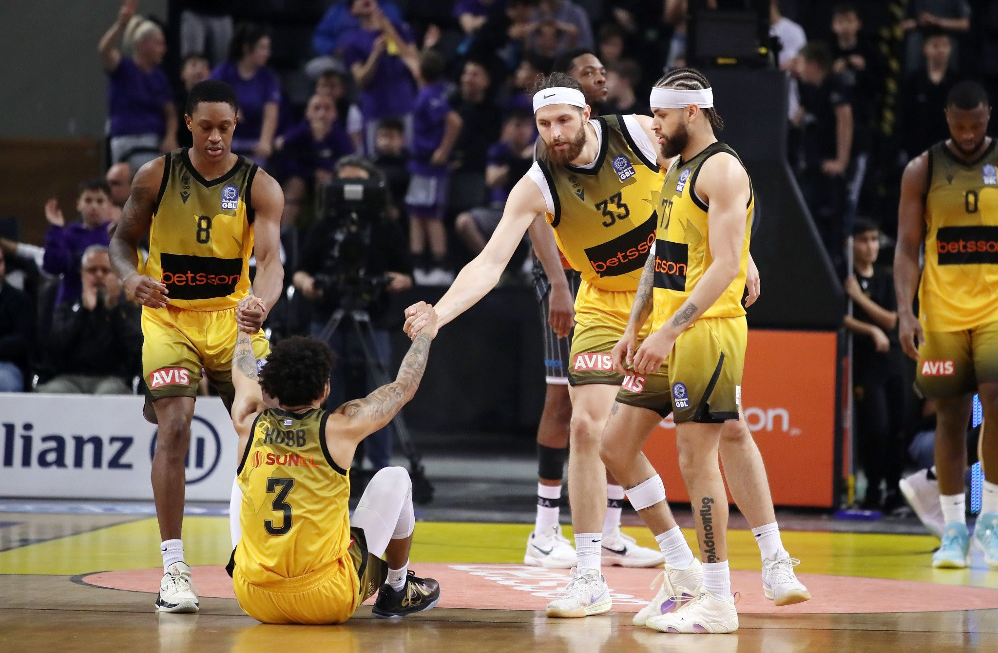 Πρόκριση στα ημιτελικά πρωταθλήματος μετά από 4 χρόνια για την ΑΕΚ