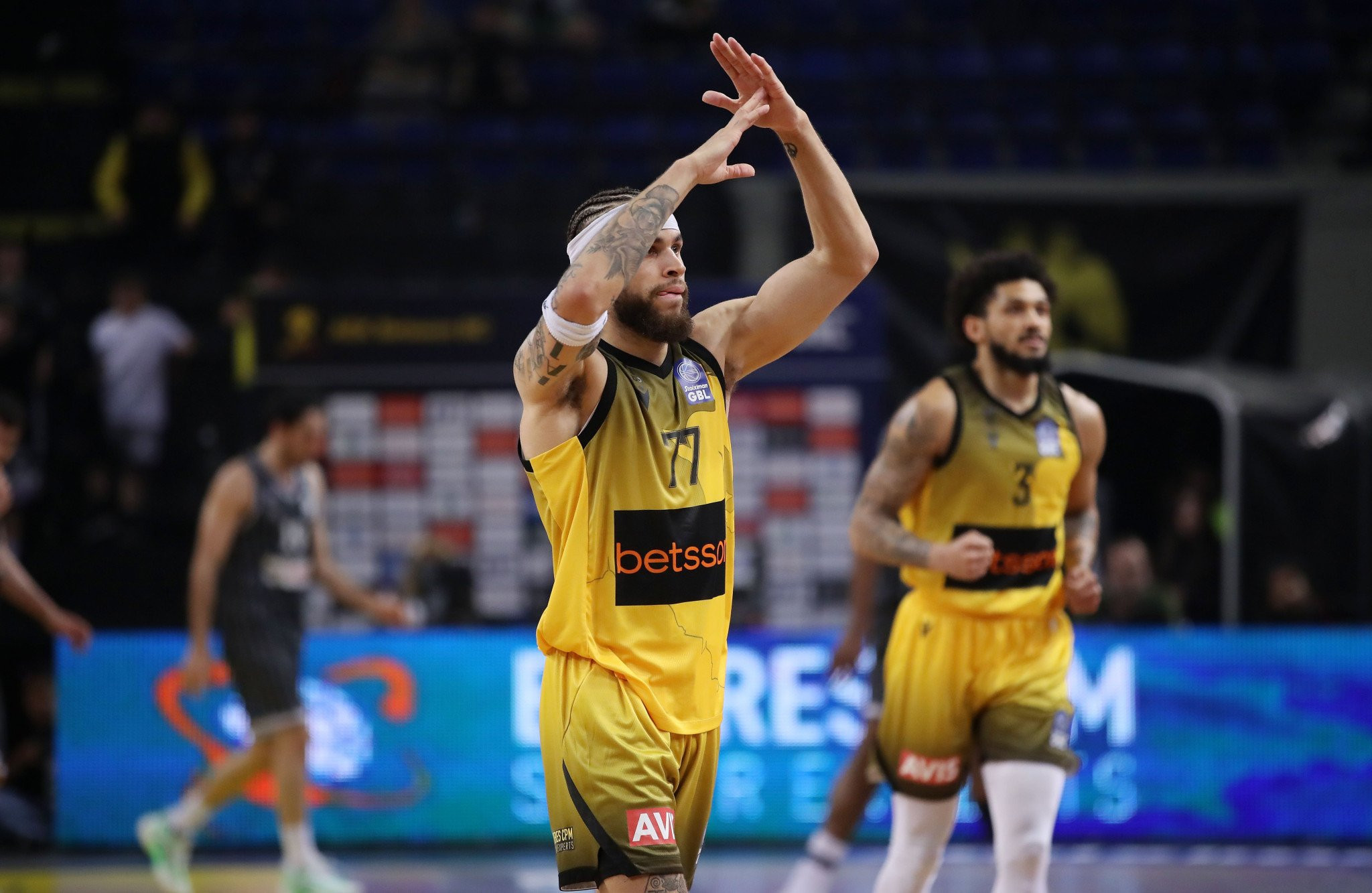 Σκληρή δουλειά με το βλέμμα σε Ολυμπιακό και... Final 4 στην ΑΕΚ Betsson