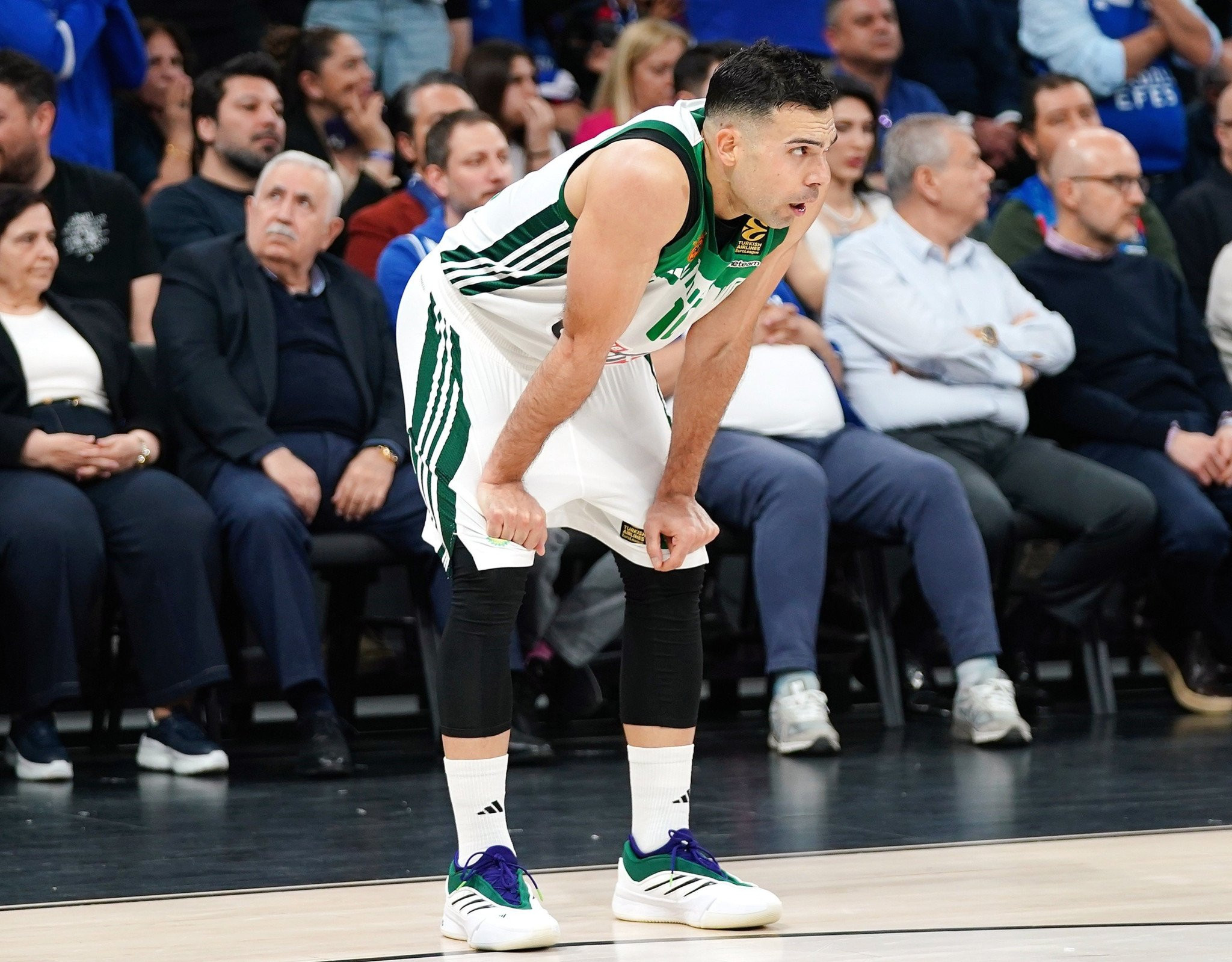 Γιατί μπήκε ο Σλούκας και εκτέλεσε τις βολές αντί του Χουάντσο