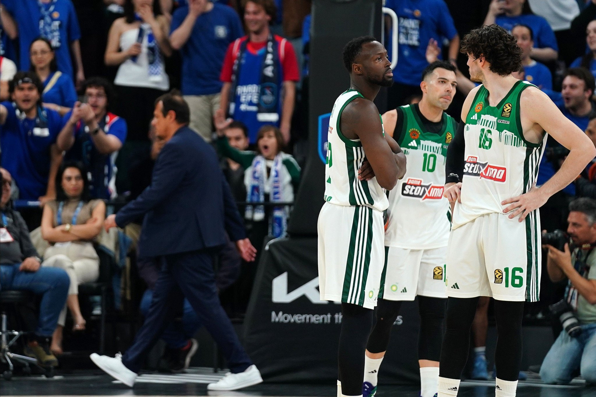 Έξαλλοι στον Παναθηναϊκό με διαιτησία: «Πρέπει να μας σέβονται, δεν μπορεί να συμβαίνει αυτή η... κλωτσοπατινάδα»