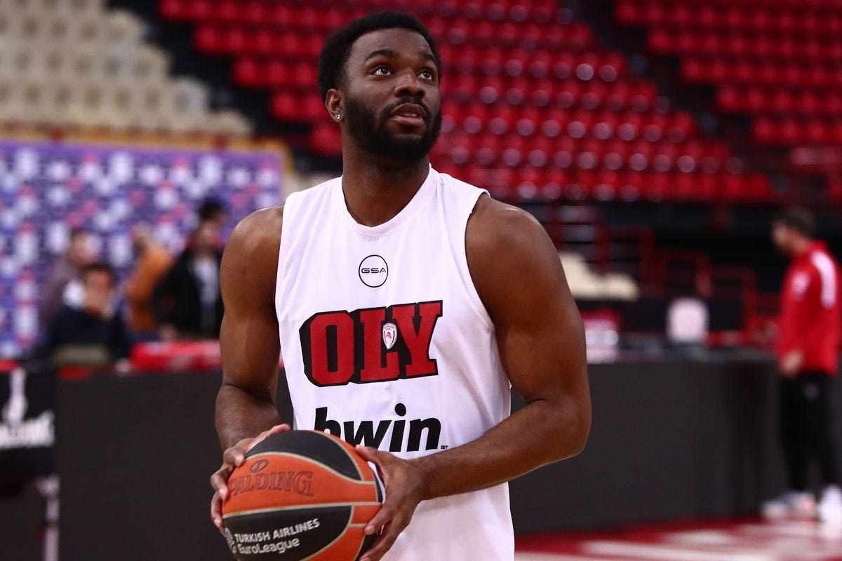 Στην Αμερική εσπευσμένα ο Κίναν Έβανς