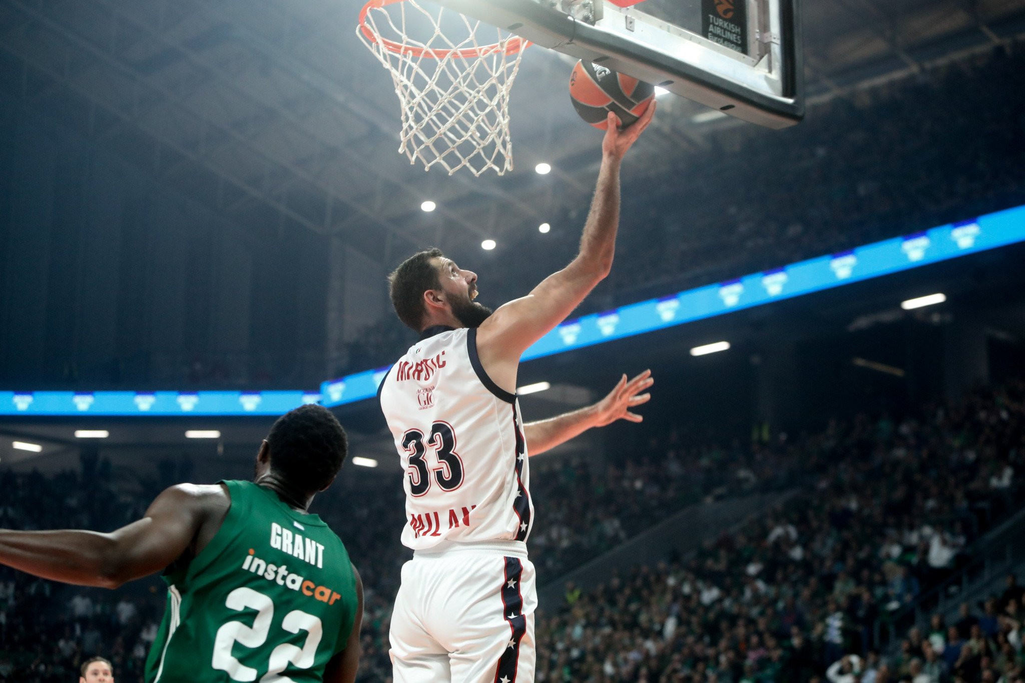 Η Μονακό πιέζει για τη μεταγραφή Μίροτιτς