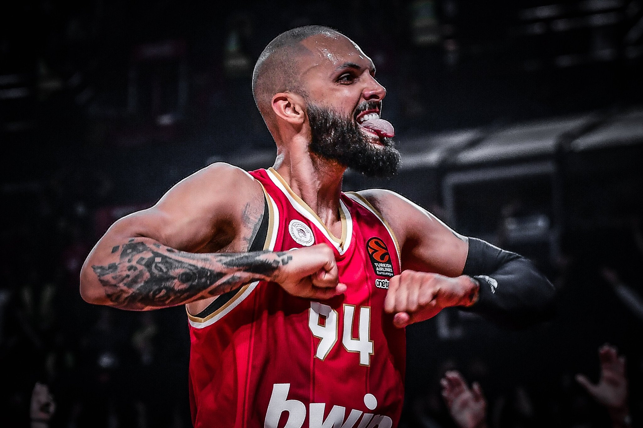 Σαν ηφαίστειο που ξυπνά