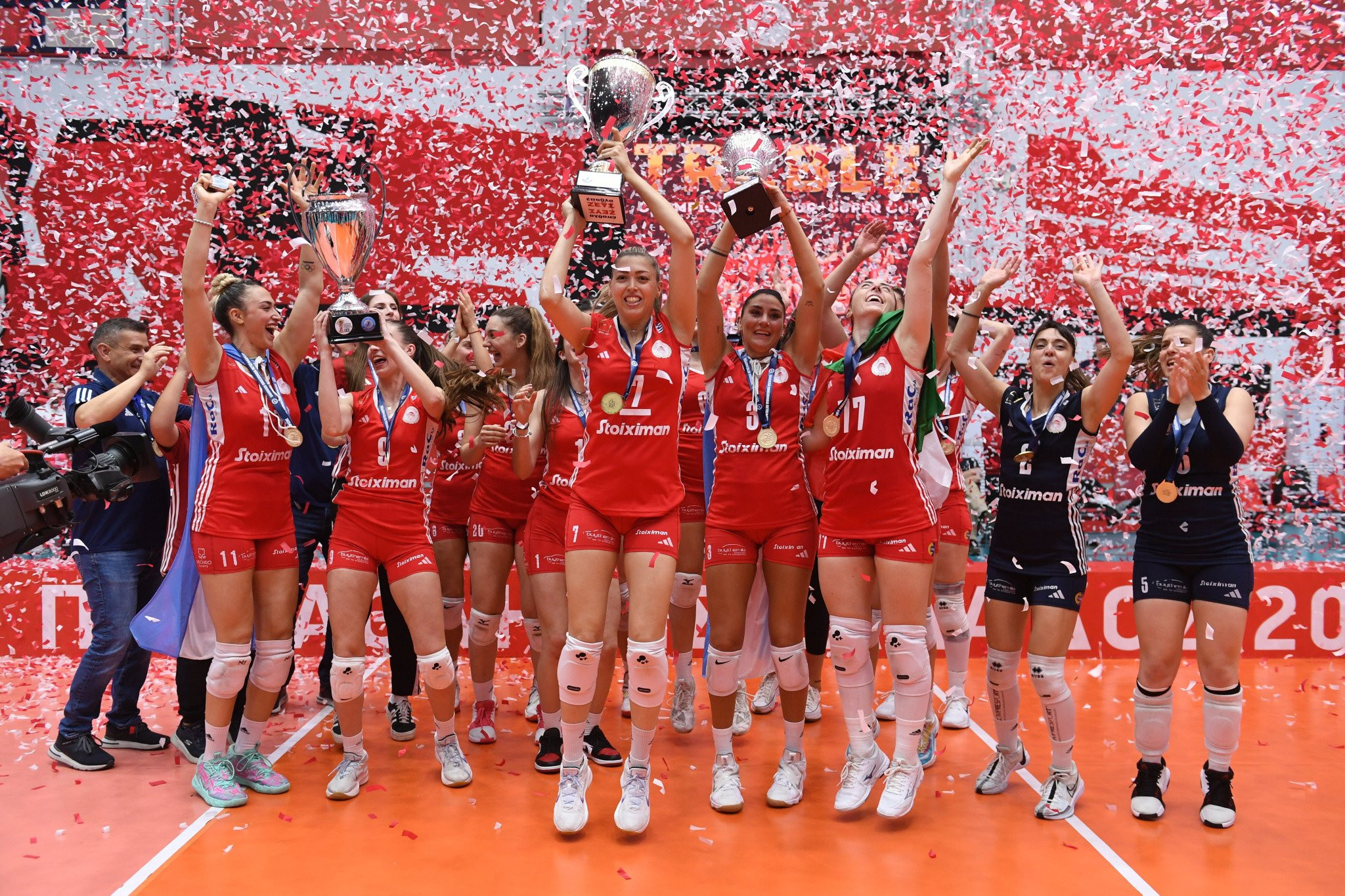 Η ώρα της στέψης του Ολυμπιακού στο βόλεϊ γυναικών