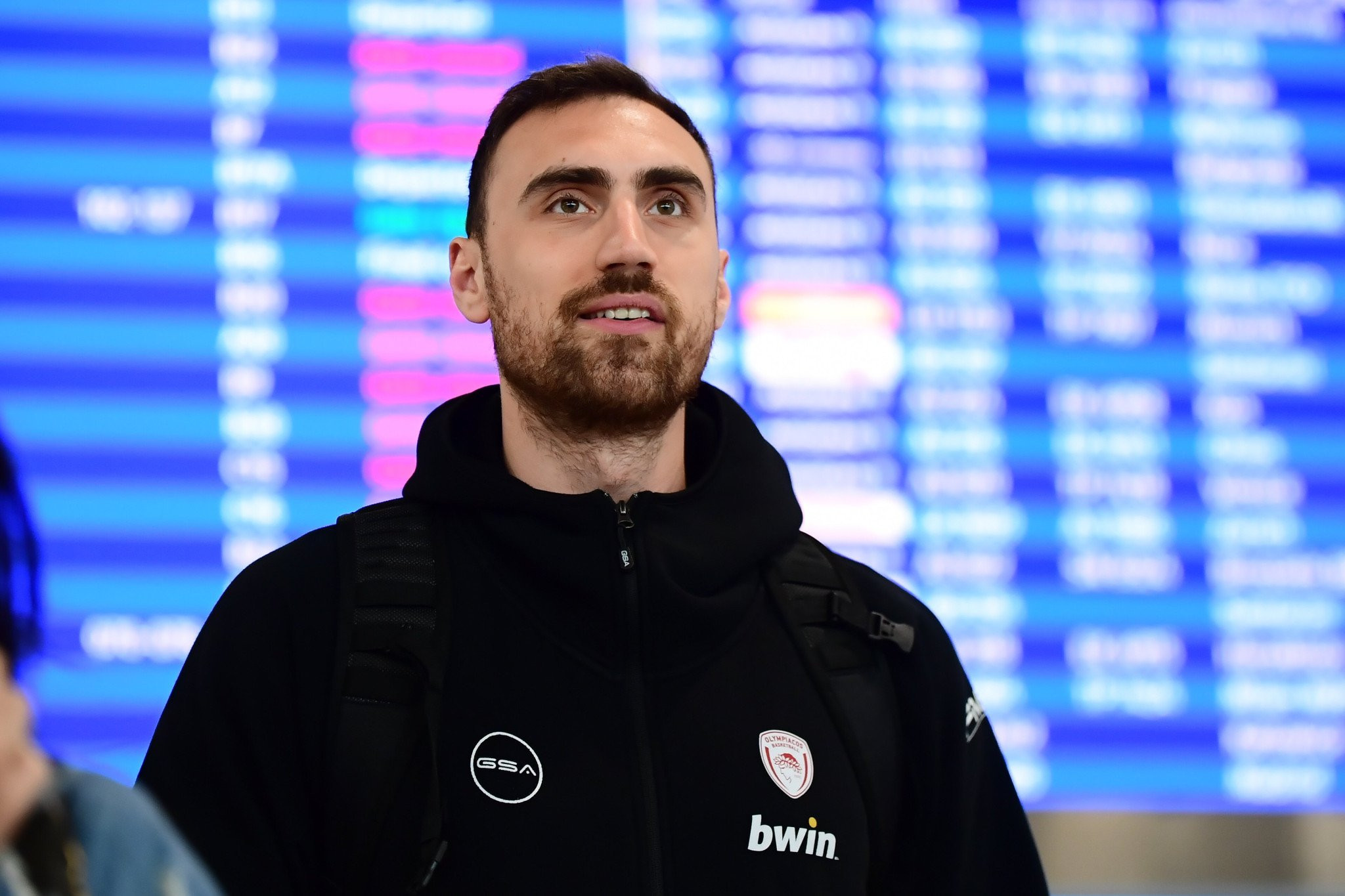 Μιλουτίνοφ: «Ο Φουρνιέ είναι σημαντικό κομμάτι της ομάδας - Ευλογία να έχουμε τον Βεζένκοφ»