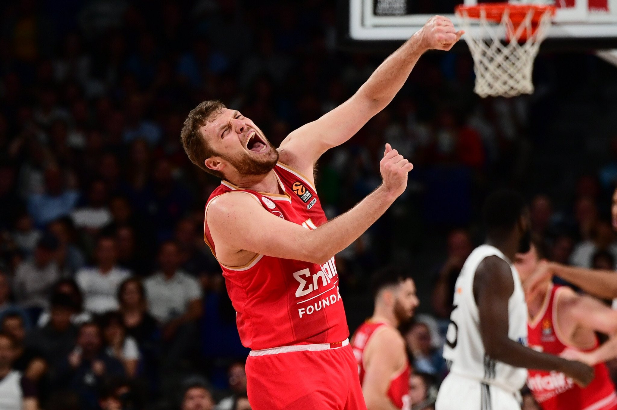 Οι ερυθρόλευκοι πανηγυρισμοί στη Μαδρίτη για την πρόκριση στο Final 4 (video)