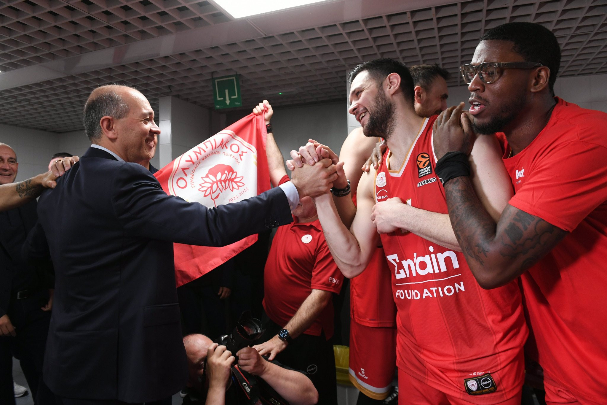 Μετά τη Ρεάλ, σειρά είχε ο Ράιτ: Επικό τρολάρισμα του Παπανικολάου στον Αμερικανό (video)