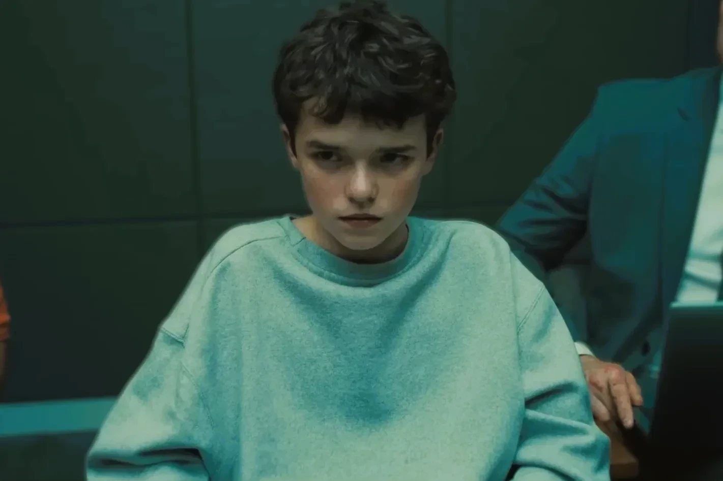 Τι ομάδα είναι το αγόρι του Adolescence, που σάρωσε στο Netflix με την ερμηνεία του