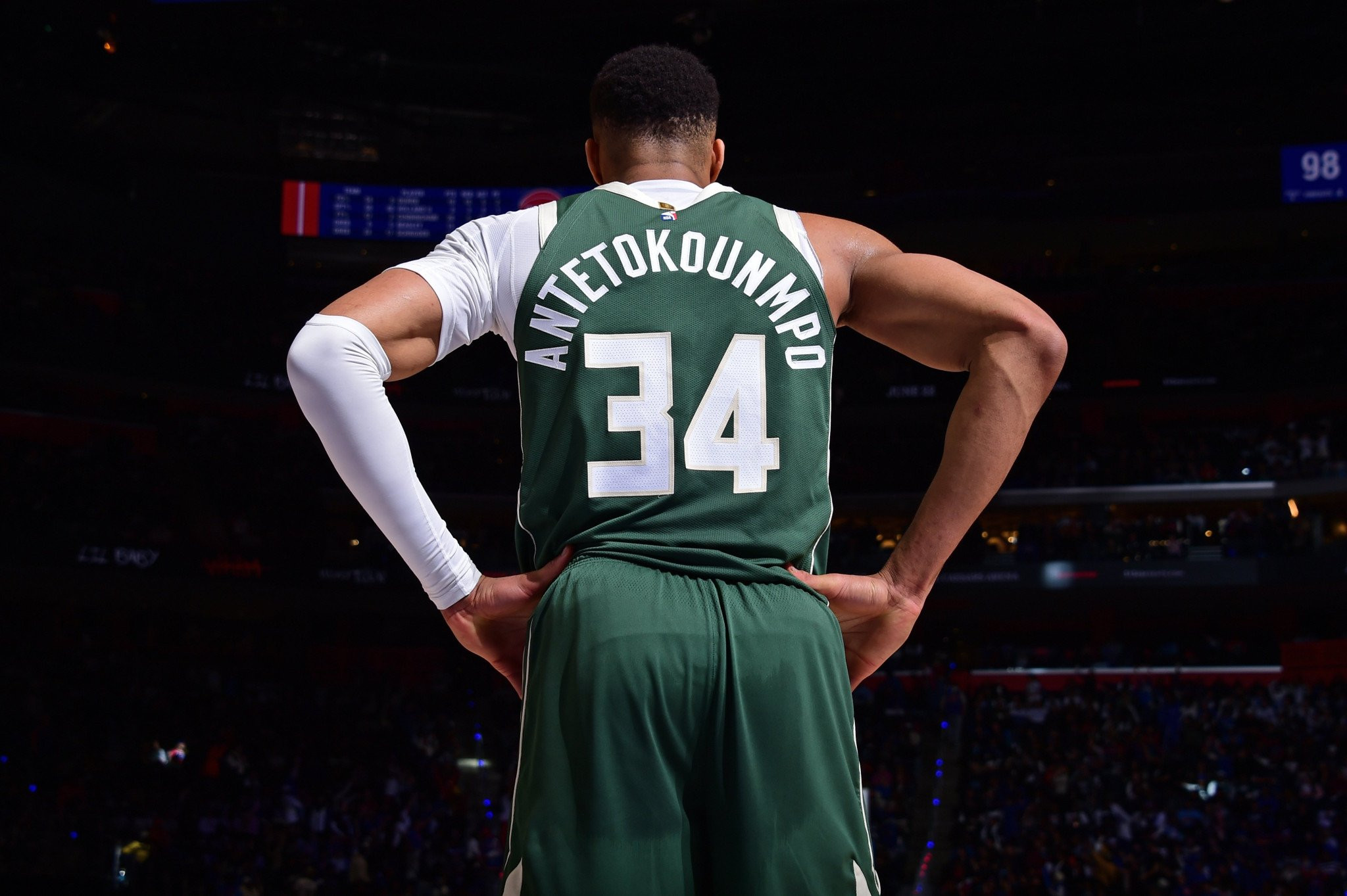 Προγραμματίστηκε συνάντηση Αντετοκούνμπο-Μπακς για το μέλλον του στην ομάδα