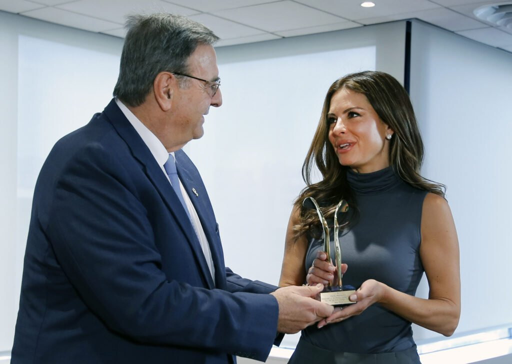 Πρέσβειρα της ΕΟΕ για τους Ολυμπιακούς του Λος Άντζελες η Μαρία Μενούνος