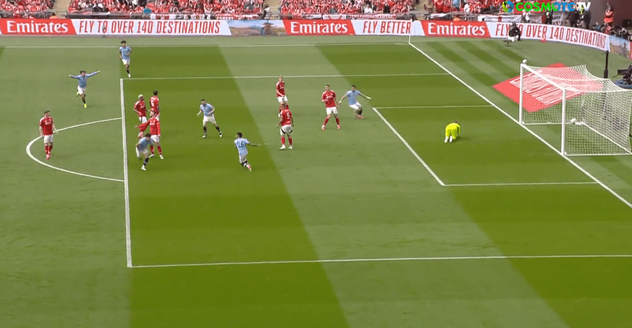 Η Νότιγχαμ τα δοκάρια, η Σίτι τα γκολ και την πρόκριση στον τελικό