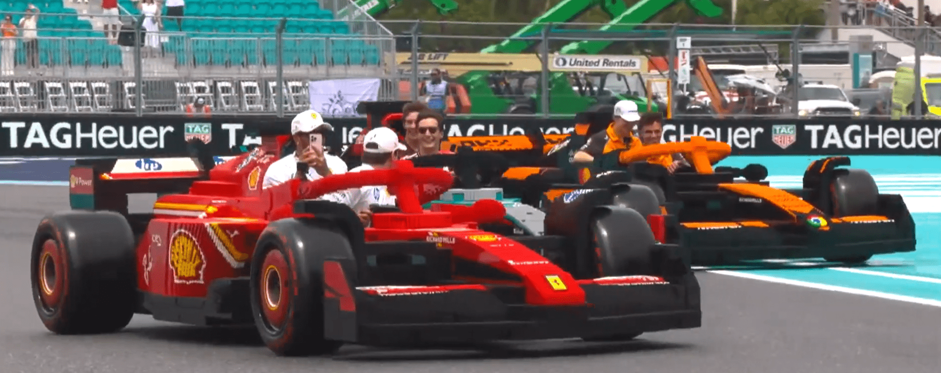 Τα απίθανα μονοθέσια της F1 κανονικού μεγέθους κατασκευασμένα από τη Lego