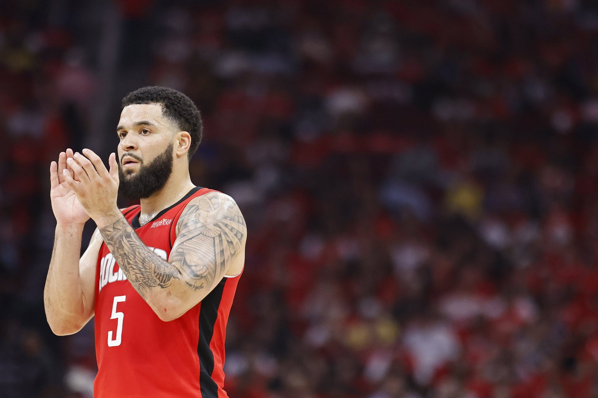 Με δίδυμο ΒανΒλίτ-Σενγκούν οι Ρόκετς έστειλαν τη σειρά με τους Γουόριορς σε Game 7